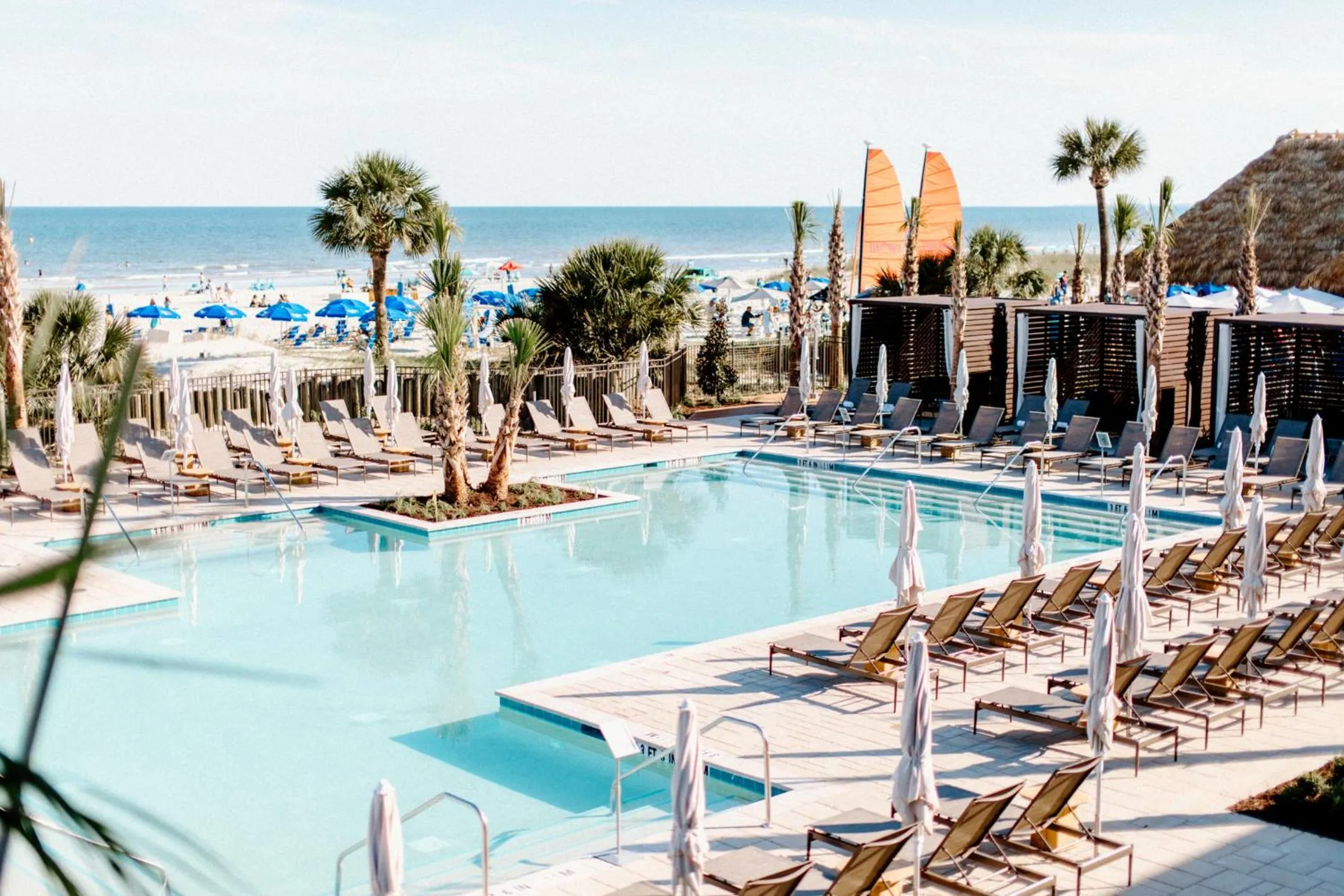 Swimming pool in Beach House Resort Hilton Head Island