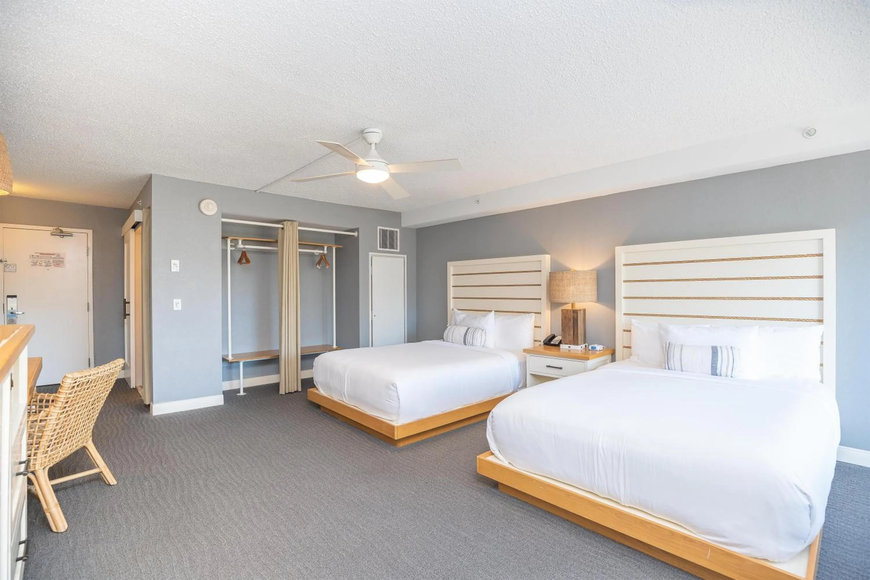 Photo of the whole room, Bed in Beach House Resort Hilton Head Island