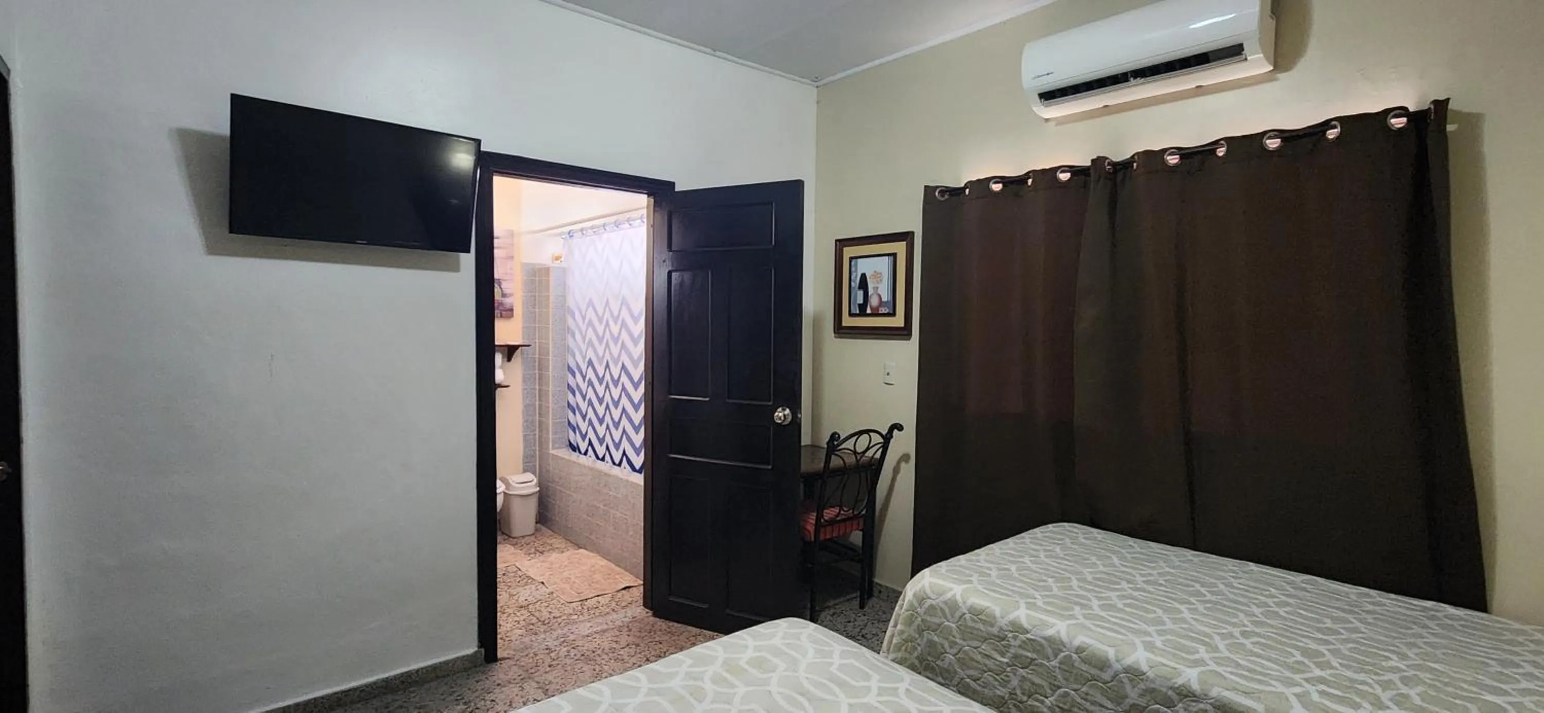 Bathroom, Bed in Casa Altamira