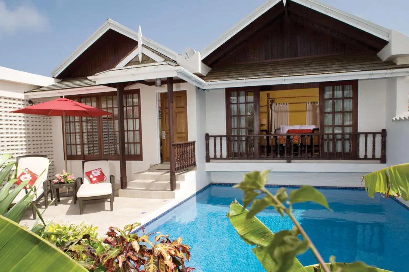 Patio in Spice Island Beach Resort