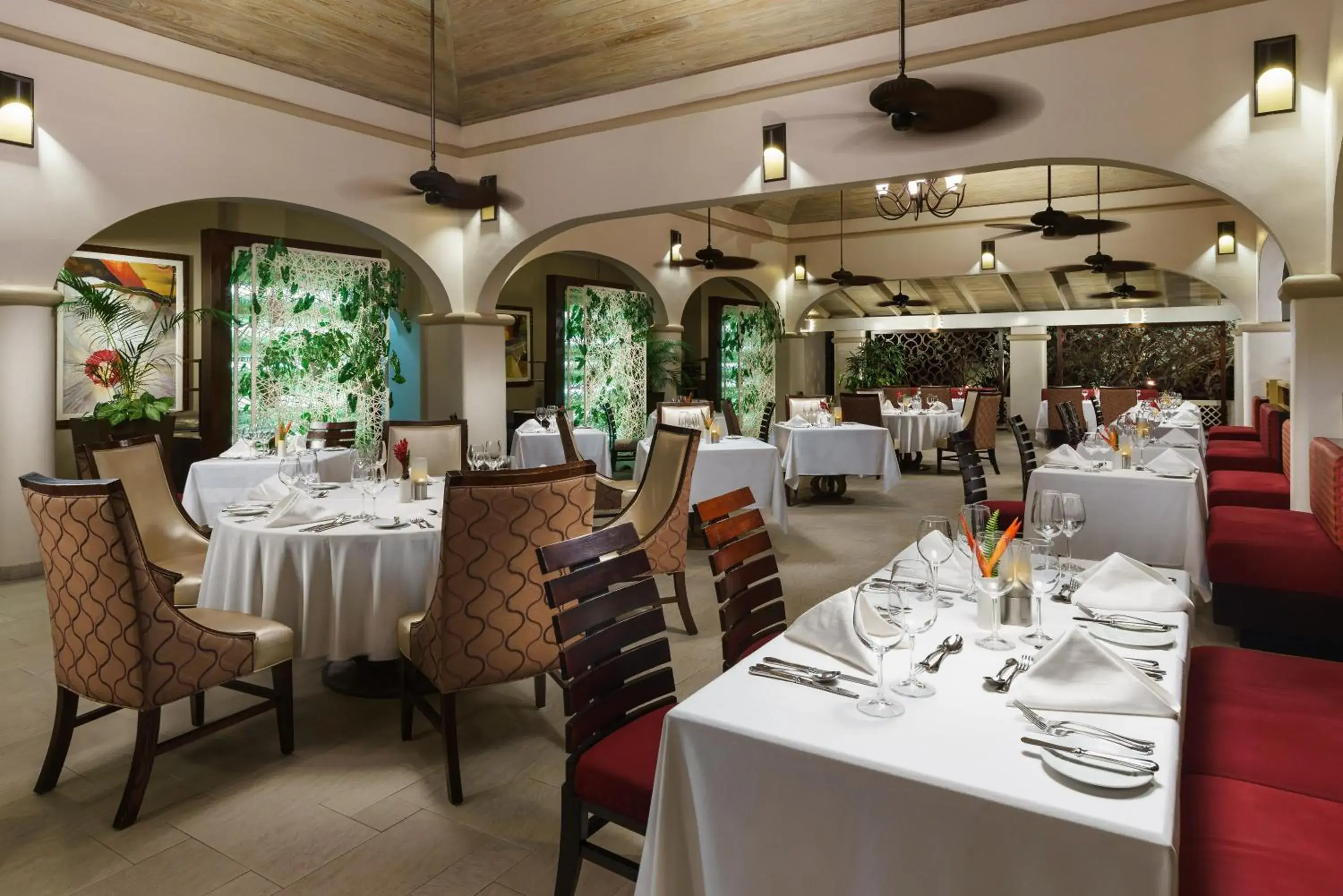 Restaurant/places to eat in Spice Island Beach Resort Restaurant/places to eat in Spice Island Beach Resort