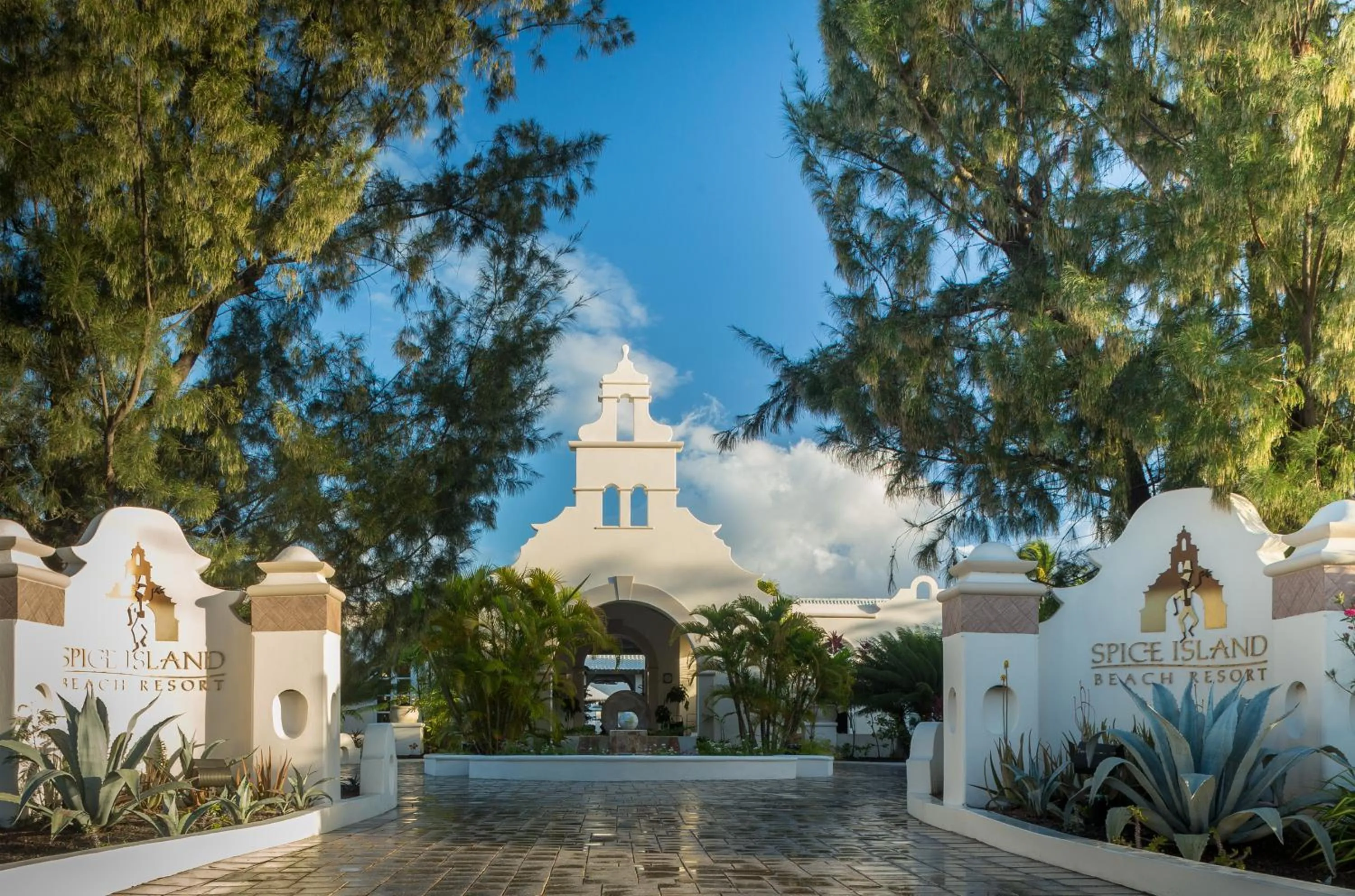 Facade/entrance in Spice Island Beach Resort