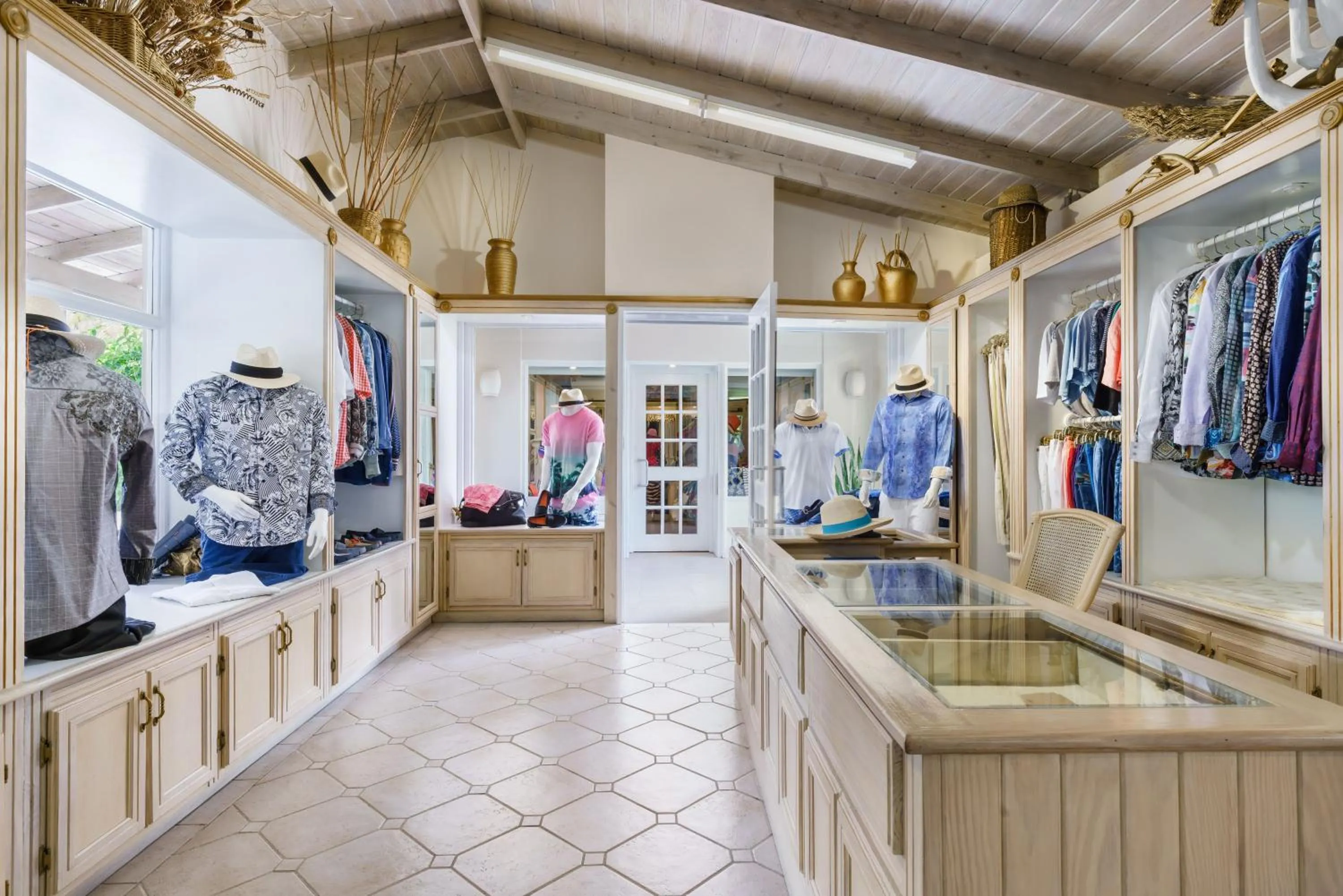 On-site shops in Spice Island Beach Resort