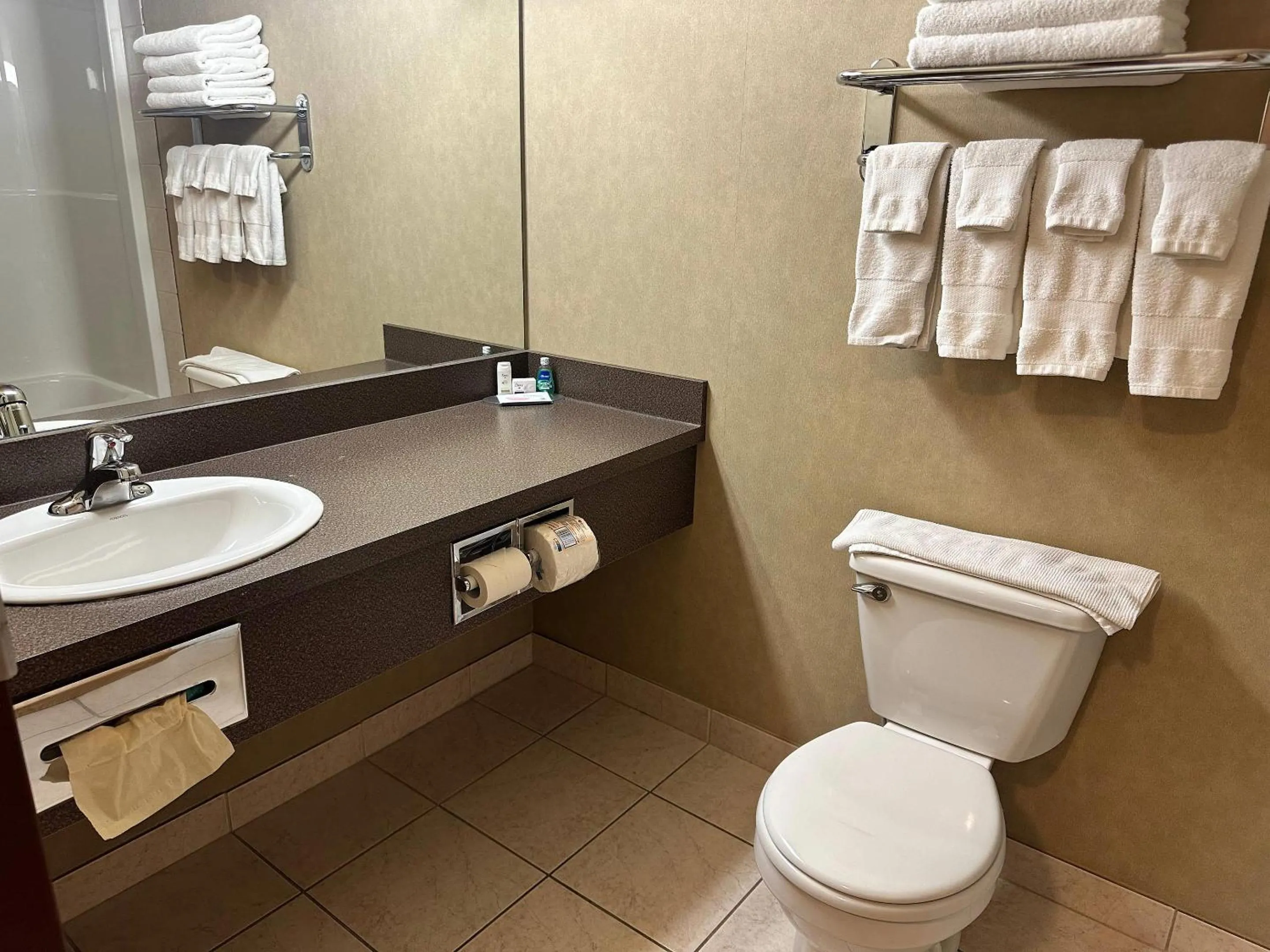 Bedroom in Clarion Pointe