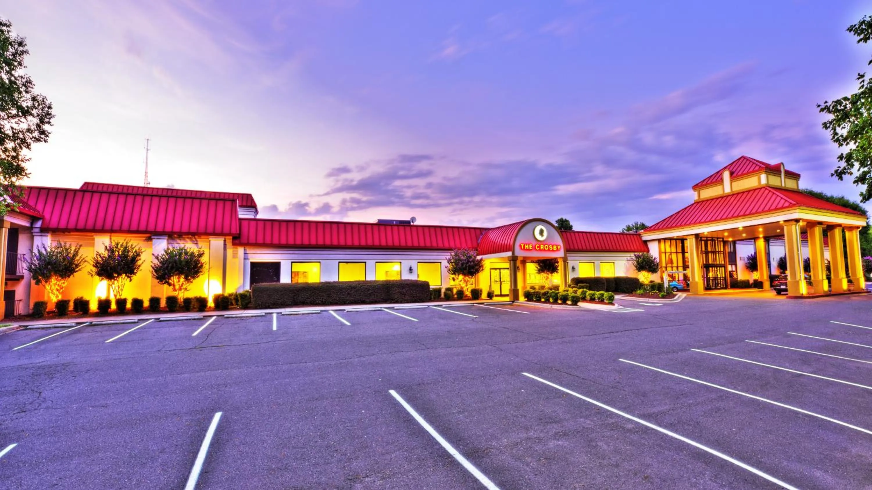 Property building in Village Inn Clemmons-Winston Salem, Trademark by Wyndham
