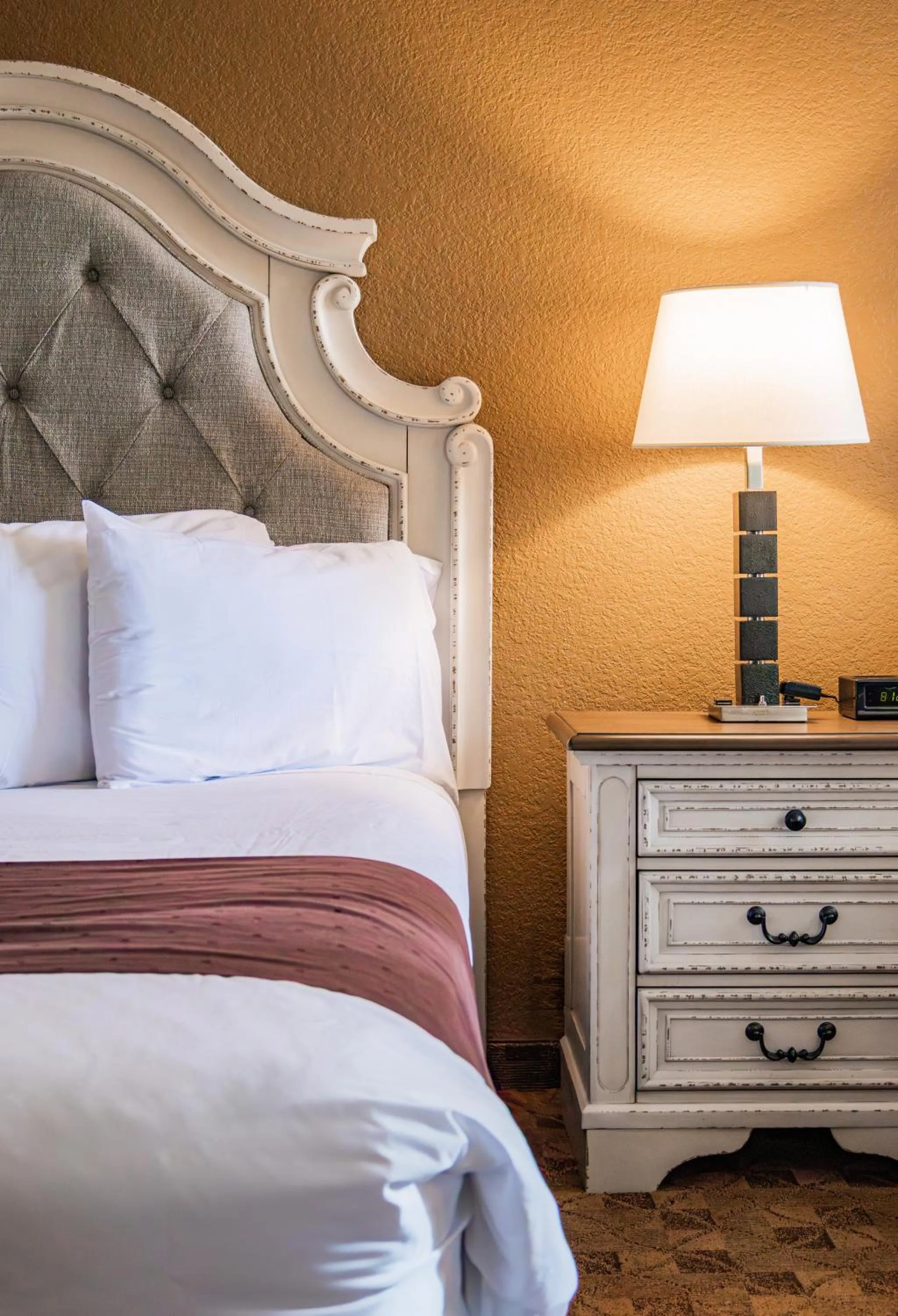 Bed in Village Inn Clemmons-Winston Salem, Trademark by Wyndham