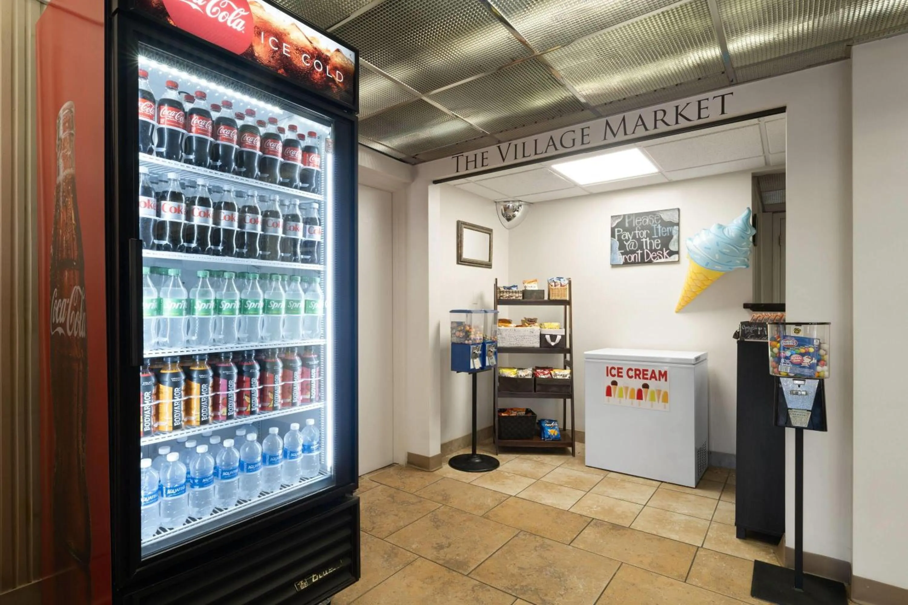 Food and drinks in Village Inn Clemmons-Winston Salem, Trademark by Wyndham