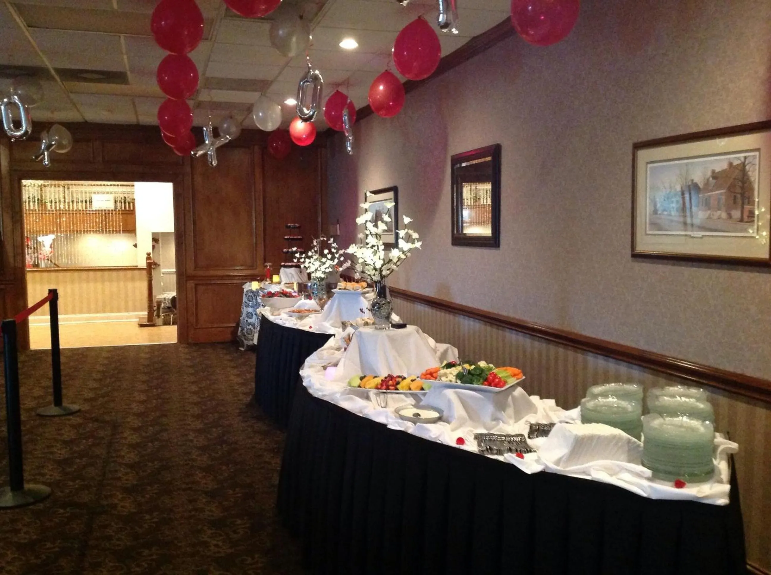 Food and drinks in Village Inn Clemmons-Winston Salem, Trademark by Wyndham