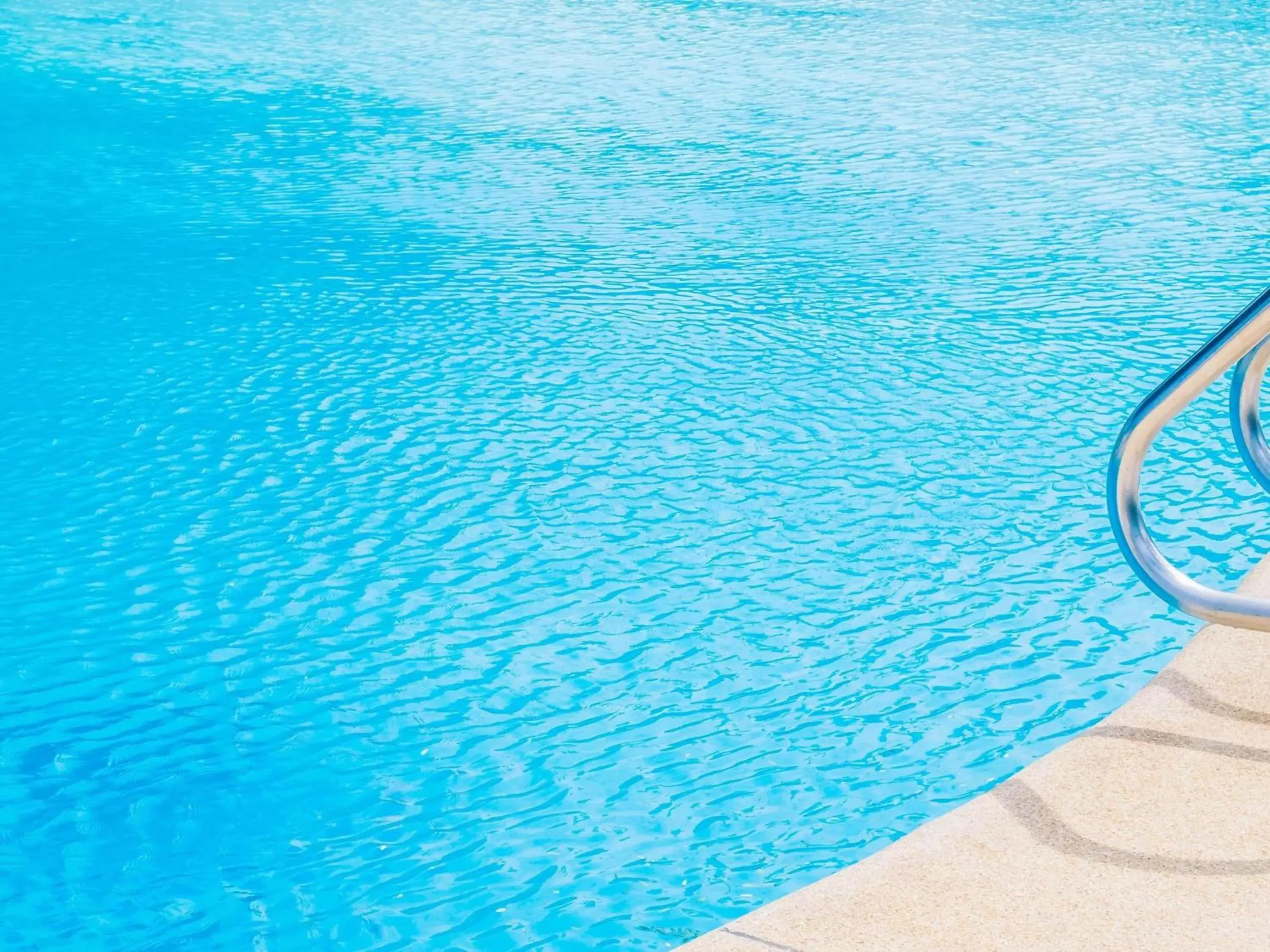 Pool view in Mercure Newcastle Pool view in Mercure Newcastle