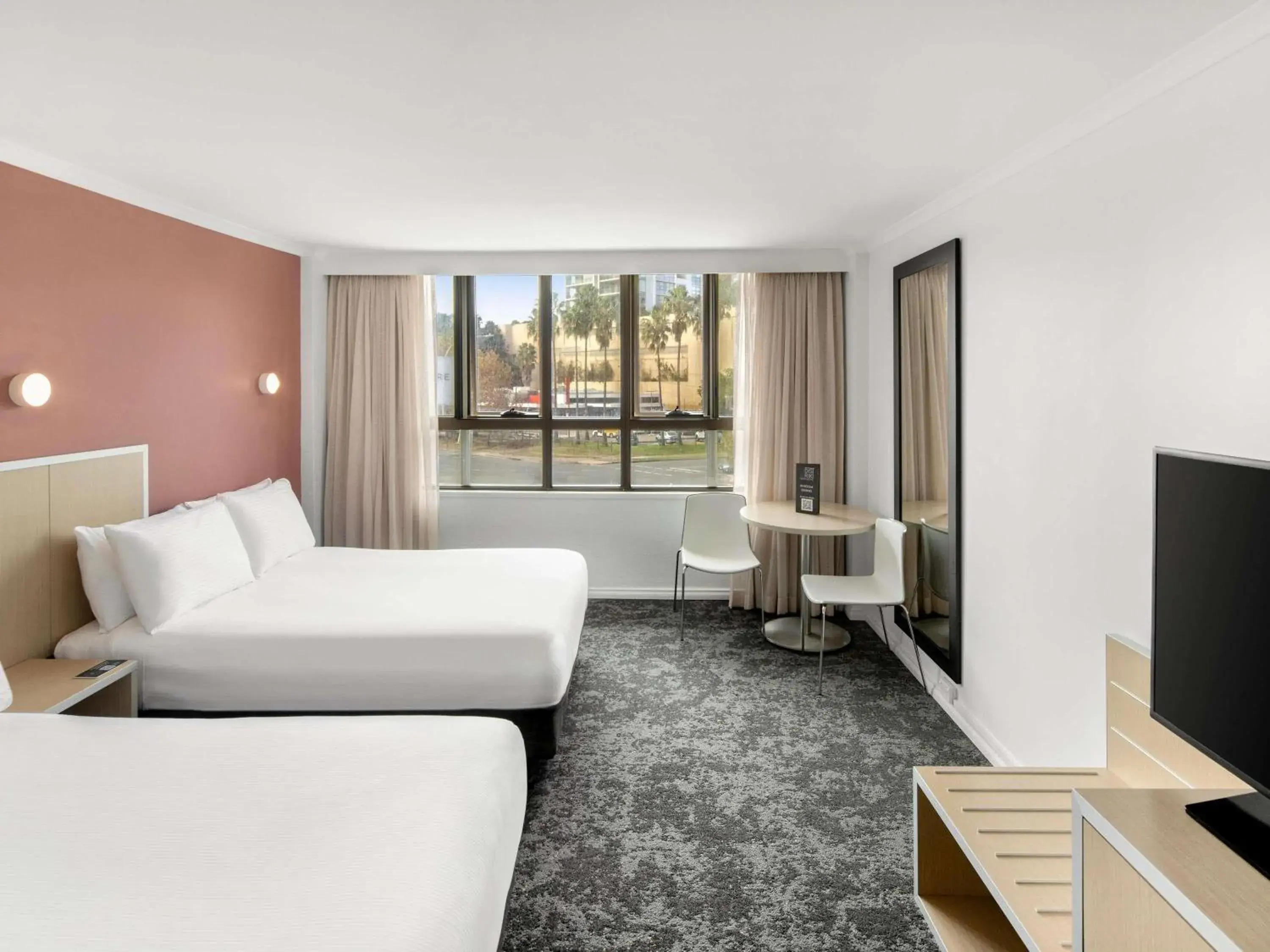 Bedroom, Bed in Mercure Newcastle Bedroom, Bed in Mercure Newcastle