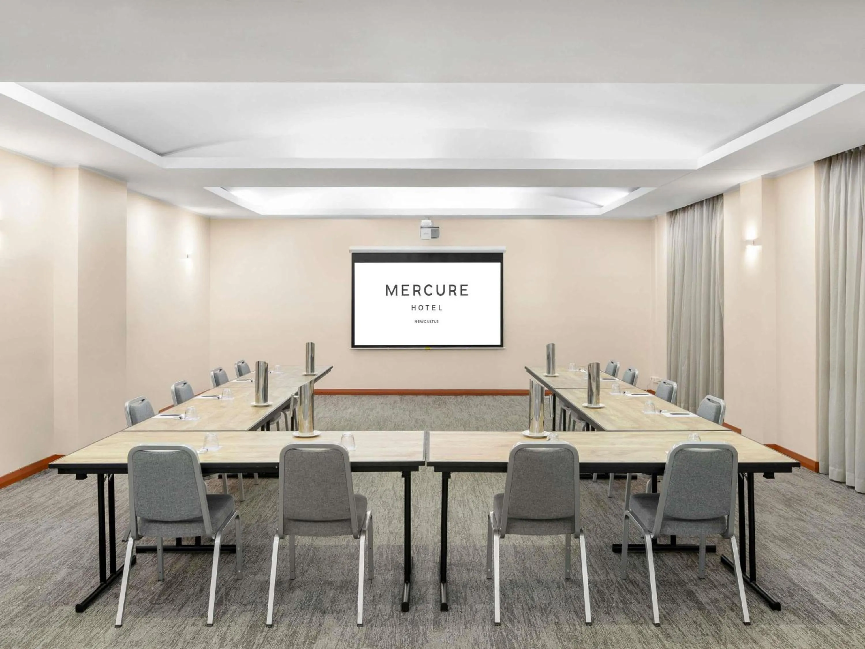 Meeting/conference room in Mercure Newcastle