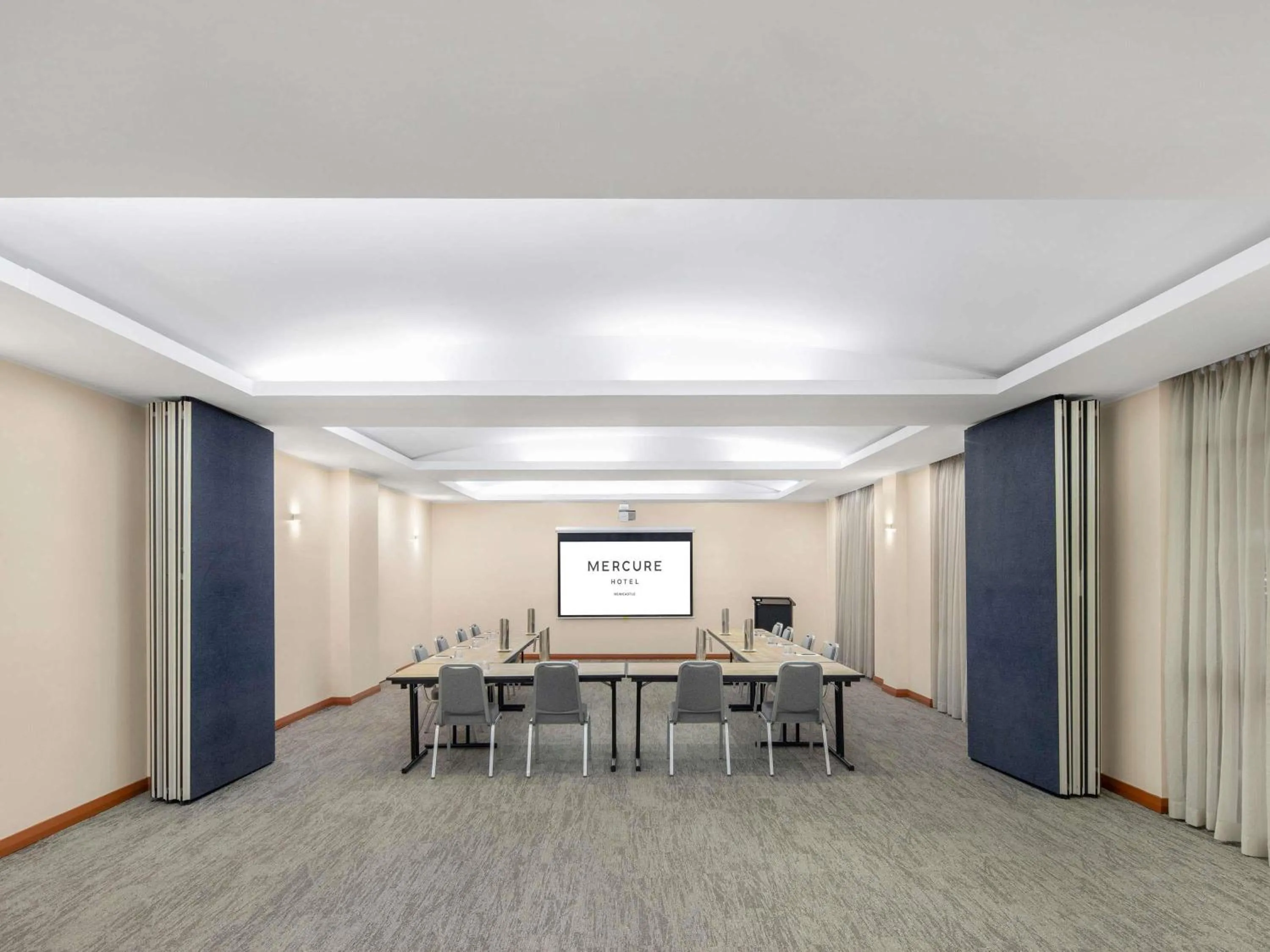 Meeting/conference room in Mercure Newcastle