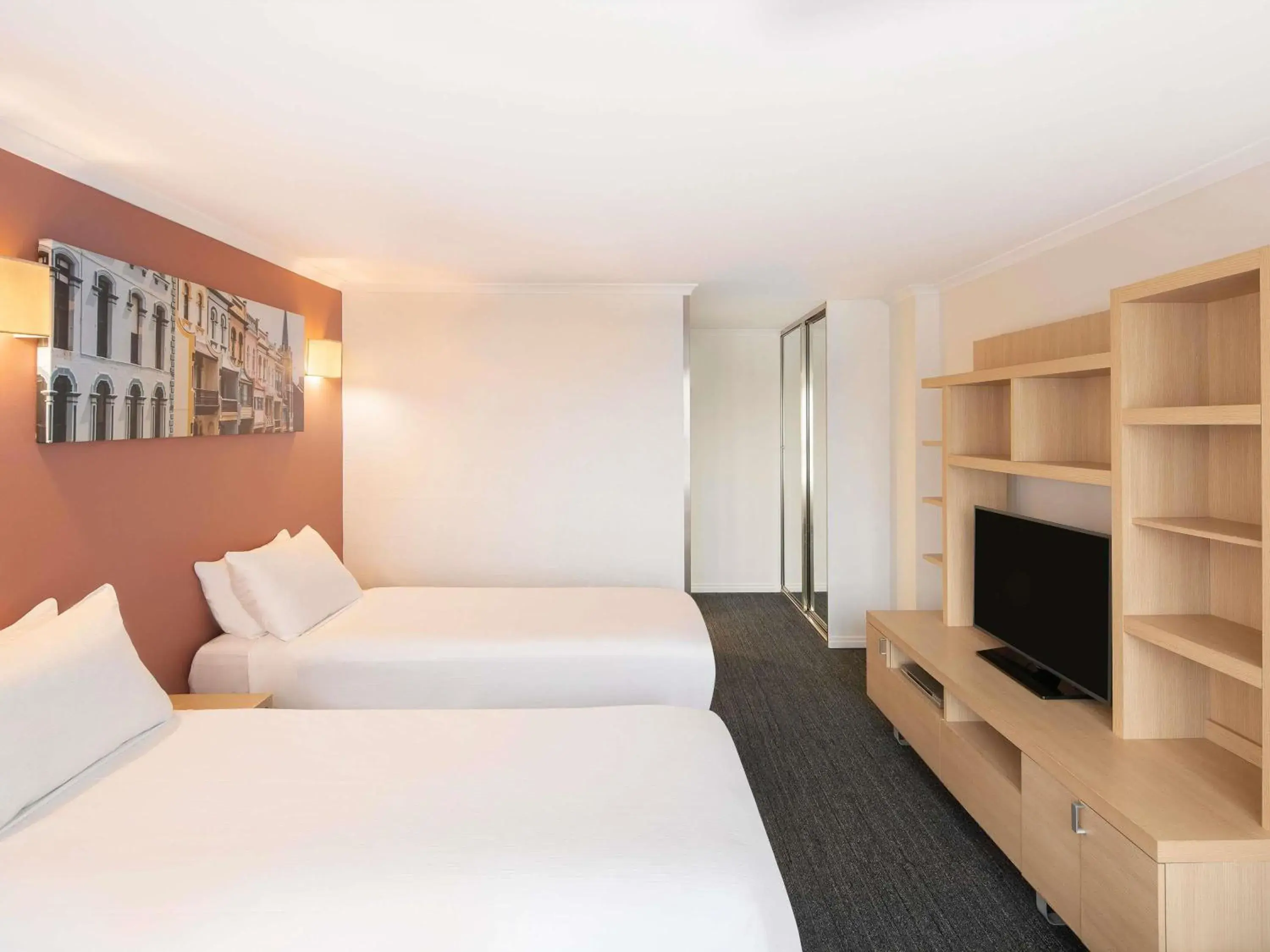 Bedroom, Bed in Mercure Newcastle Bedroom, Bed in Mercure Newcastle