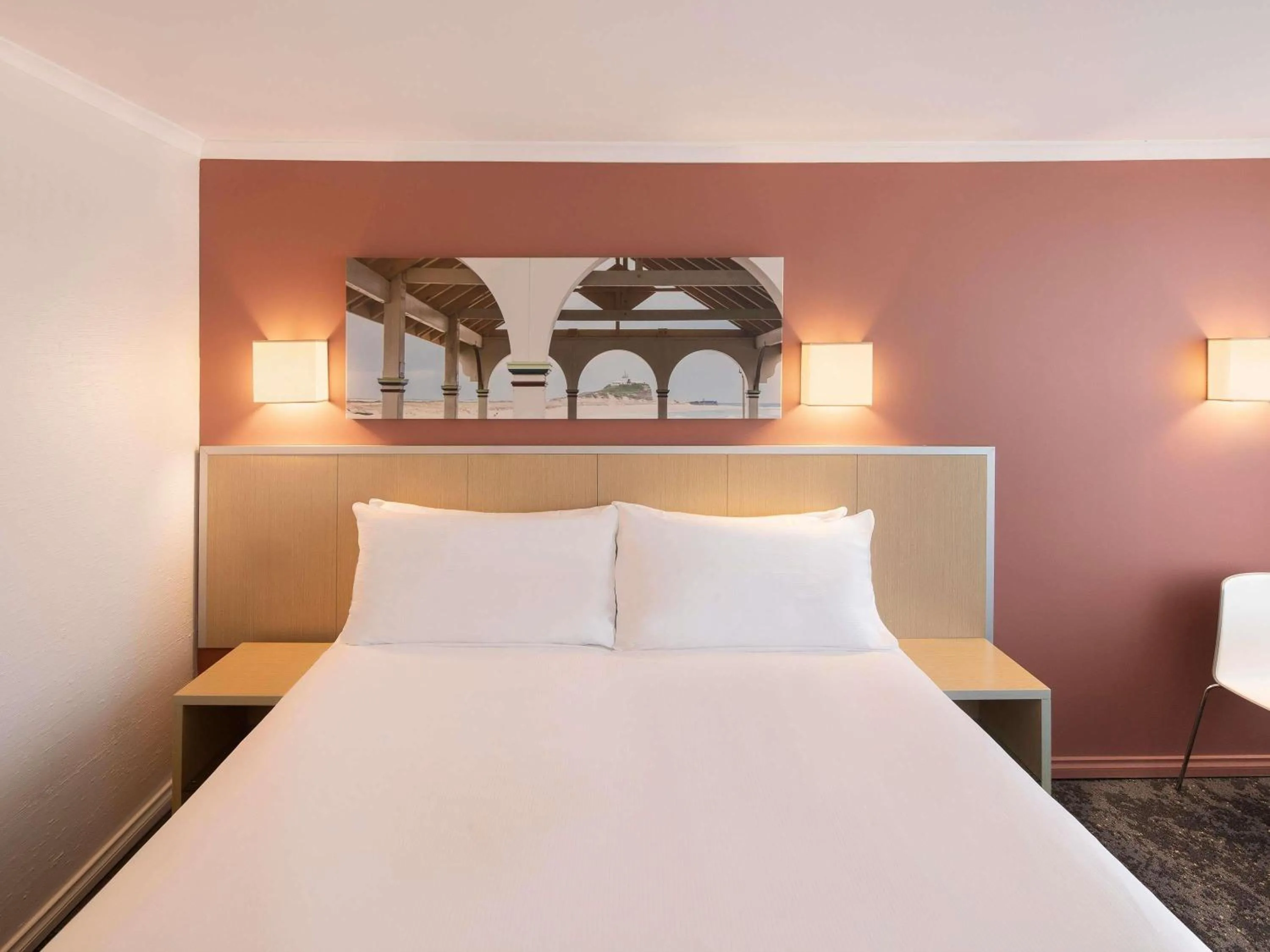 Bedroom, Bed in Mercure Newcastle