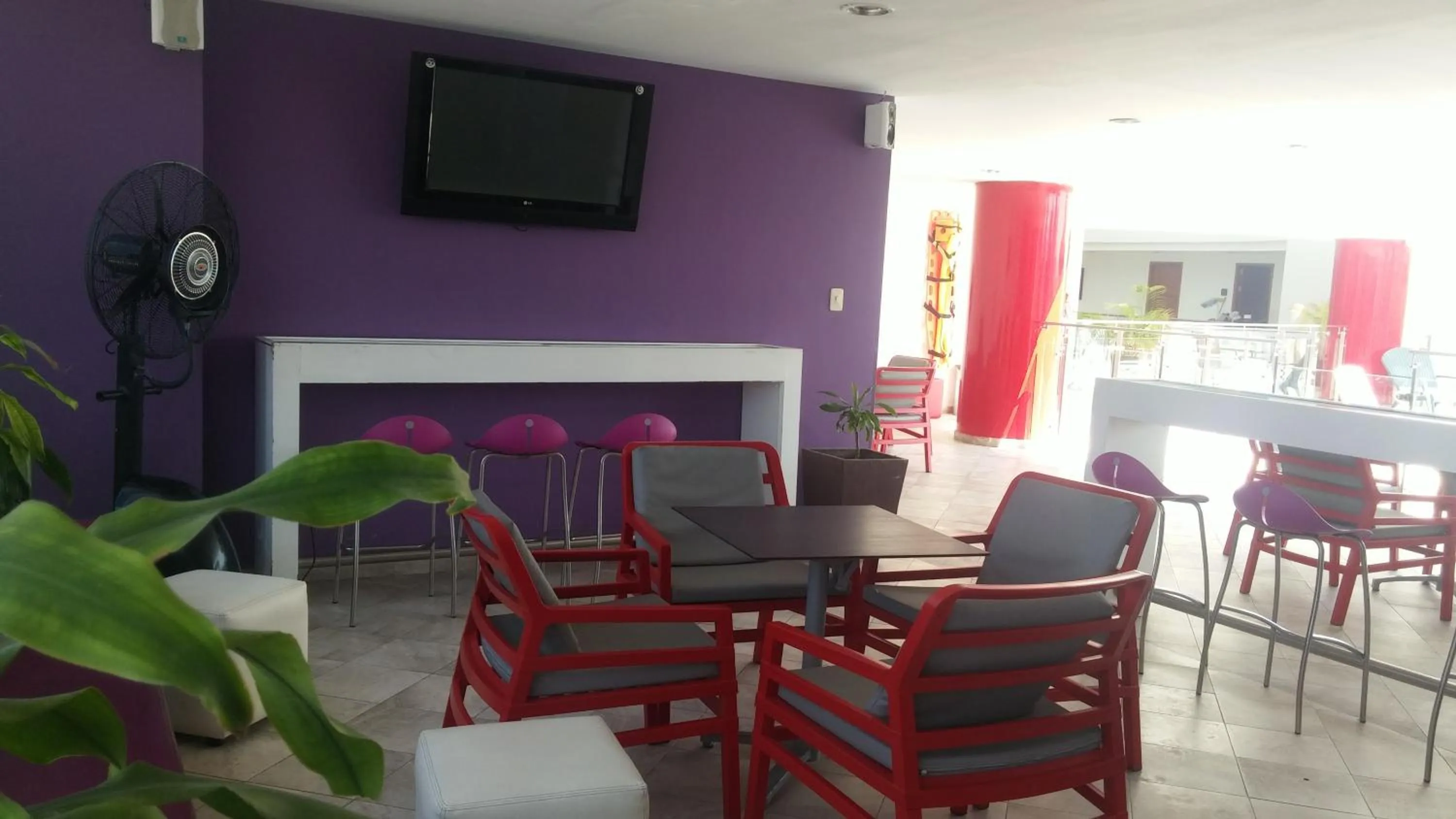 Lounge or bar in Hotel Atrium Plaza