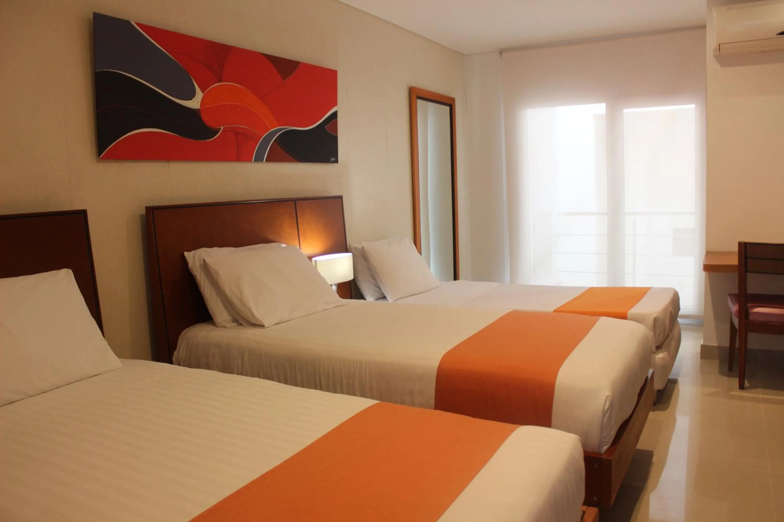 Bedroom, Bed in Hotel Atrium Plaza