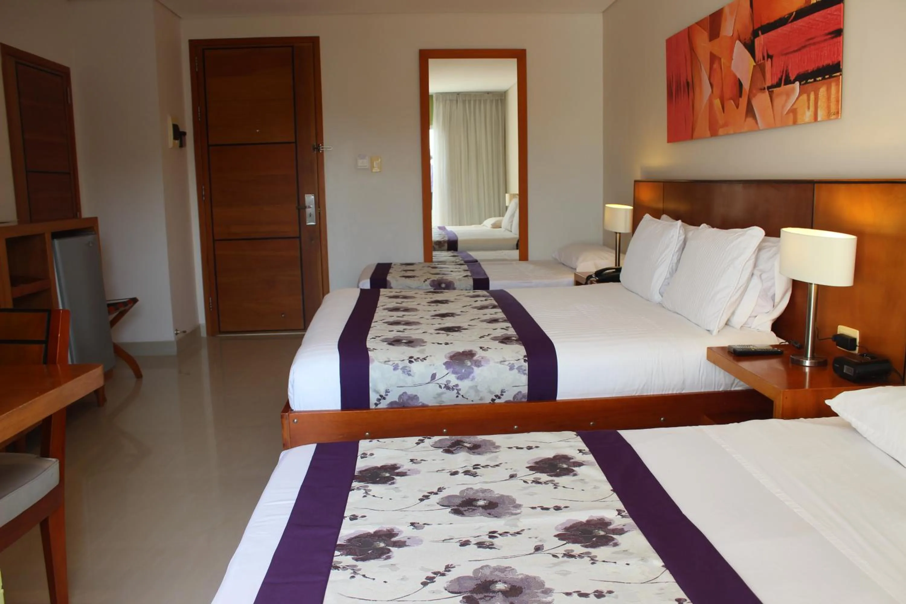 Bedroom, Bed in Hotel Atrium Plaza