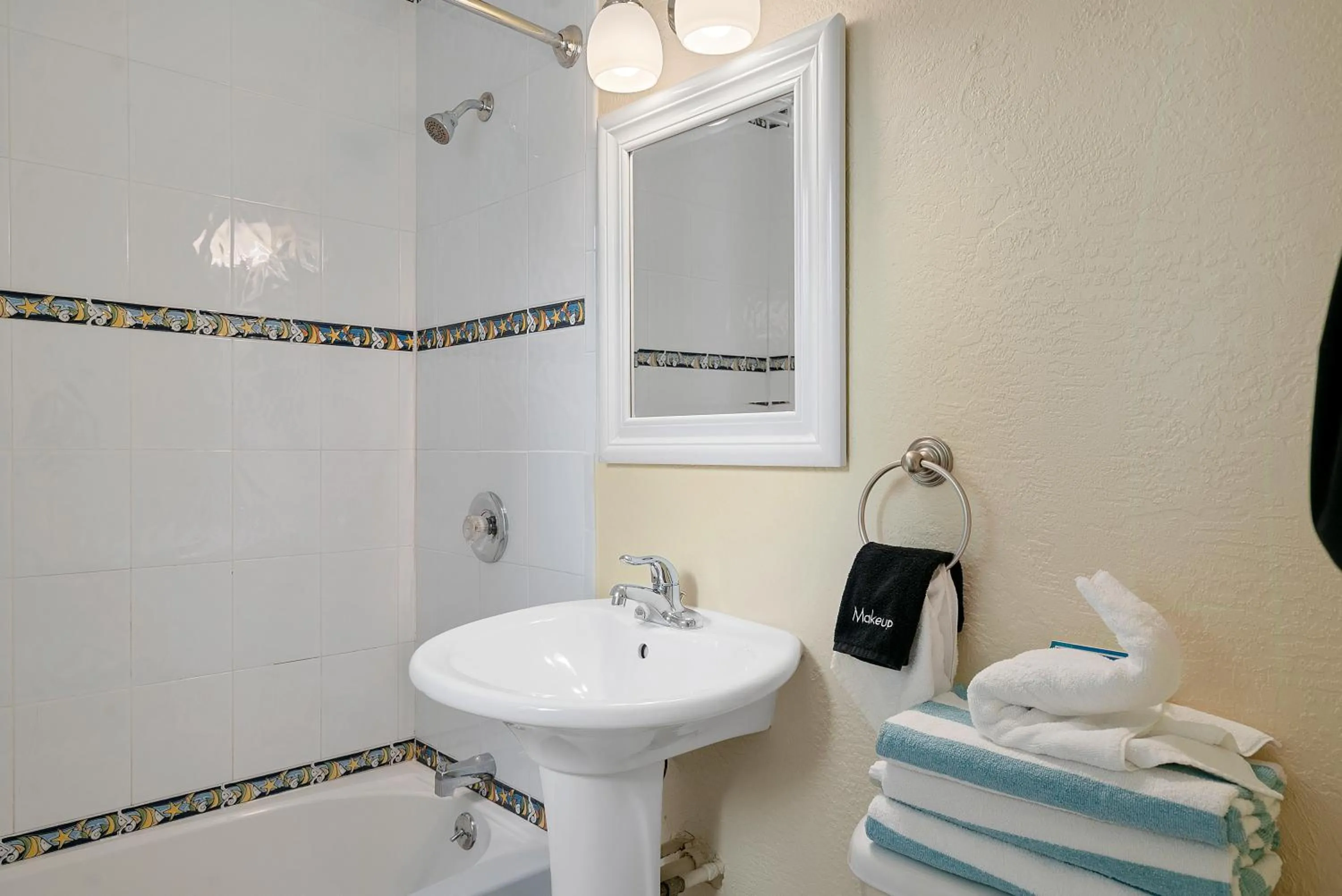 Bathroom in Bay Harbor Lodge