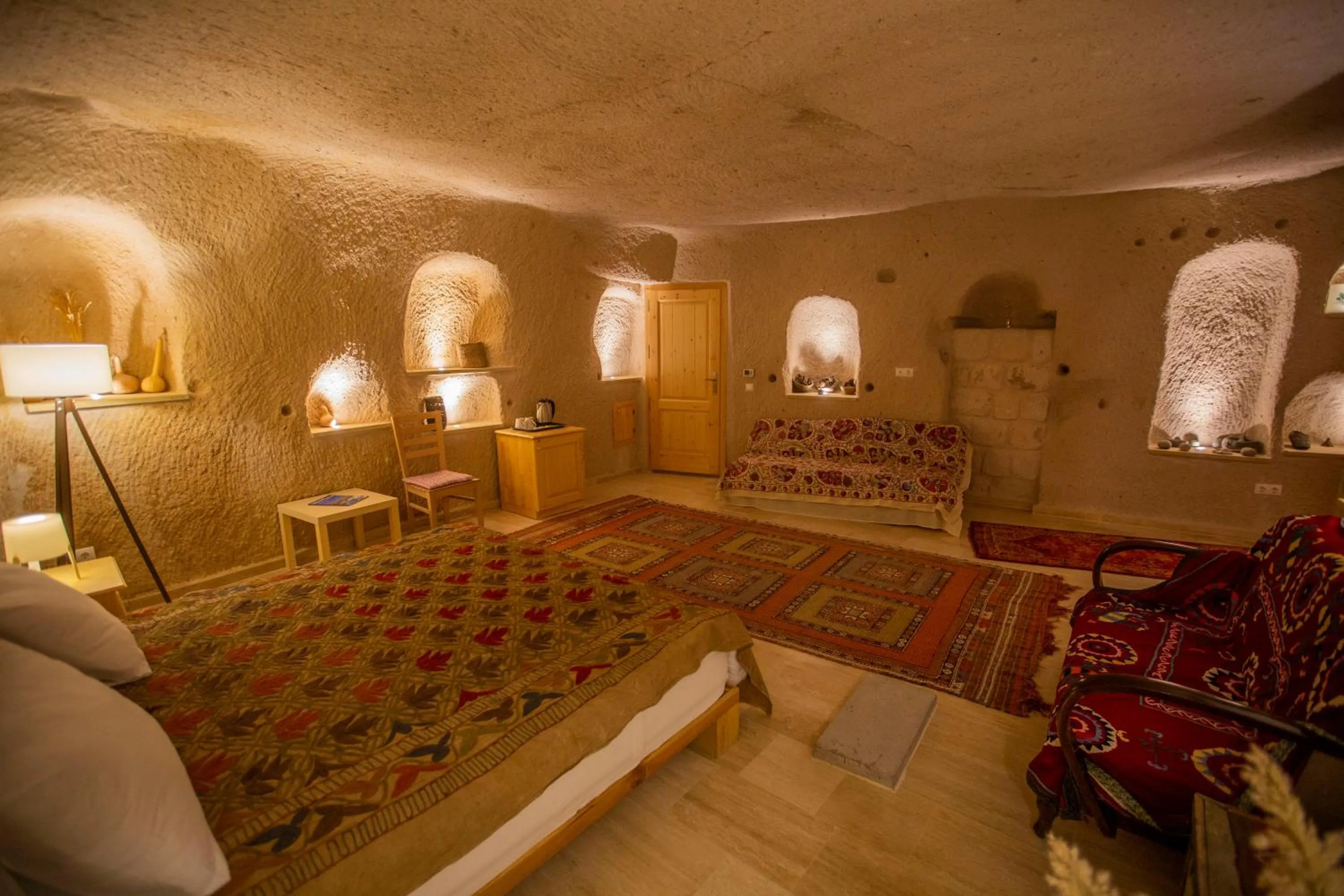 Photo of the whole room, Bed in Maze Of Cappadocia Hotel