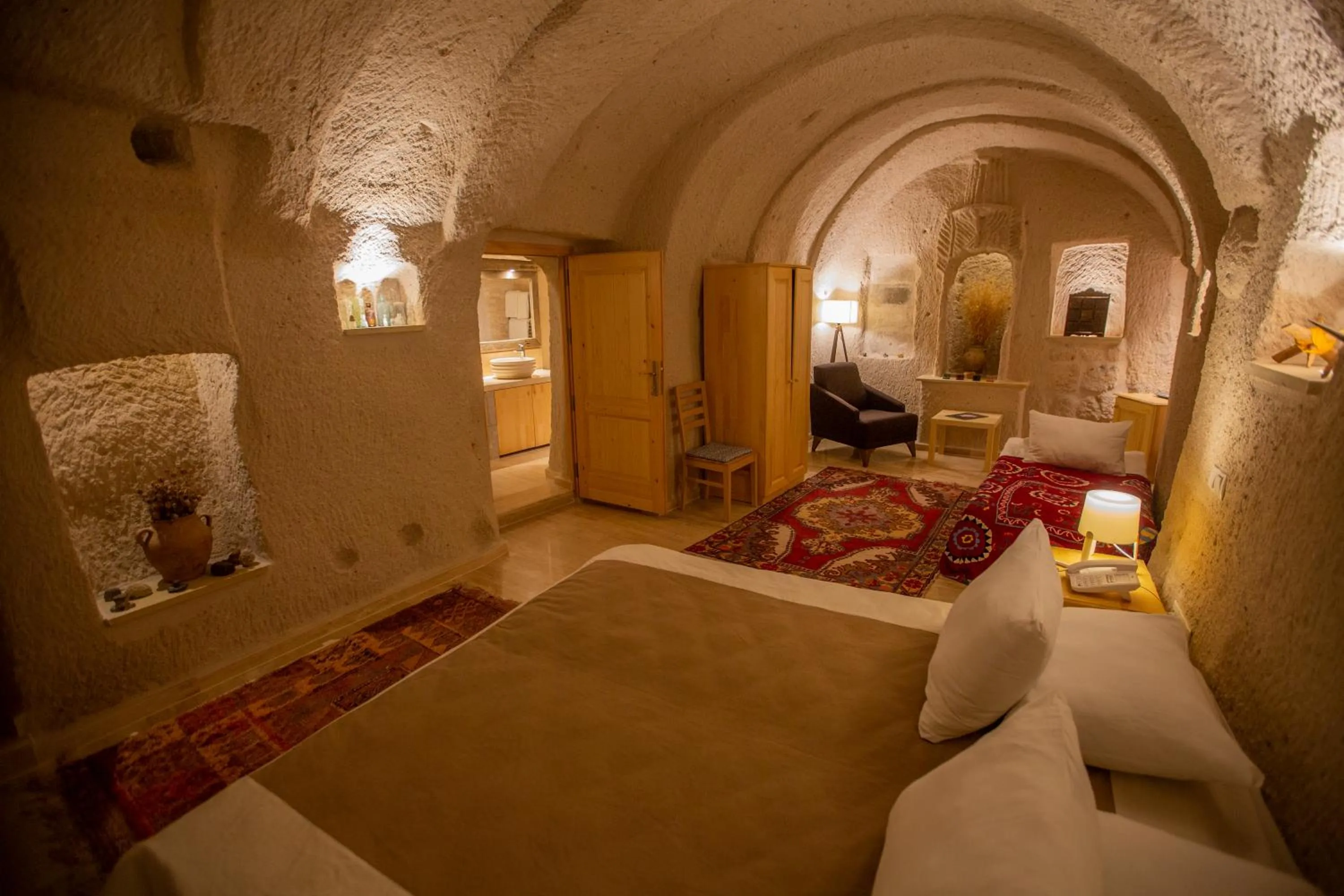 Photo of the whole room, Bed in Maze Of Cappadocia Hotel