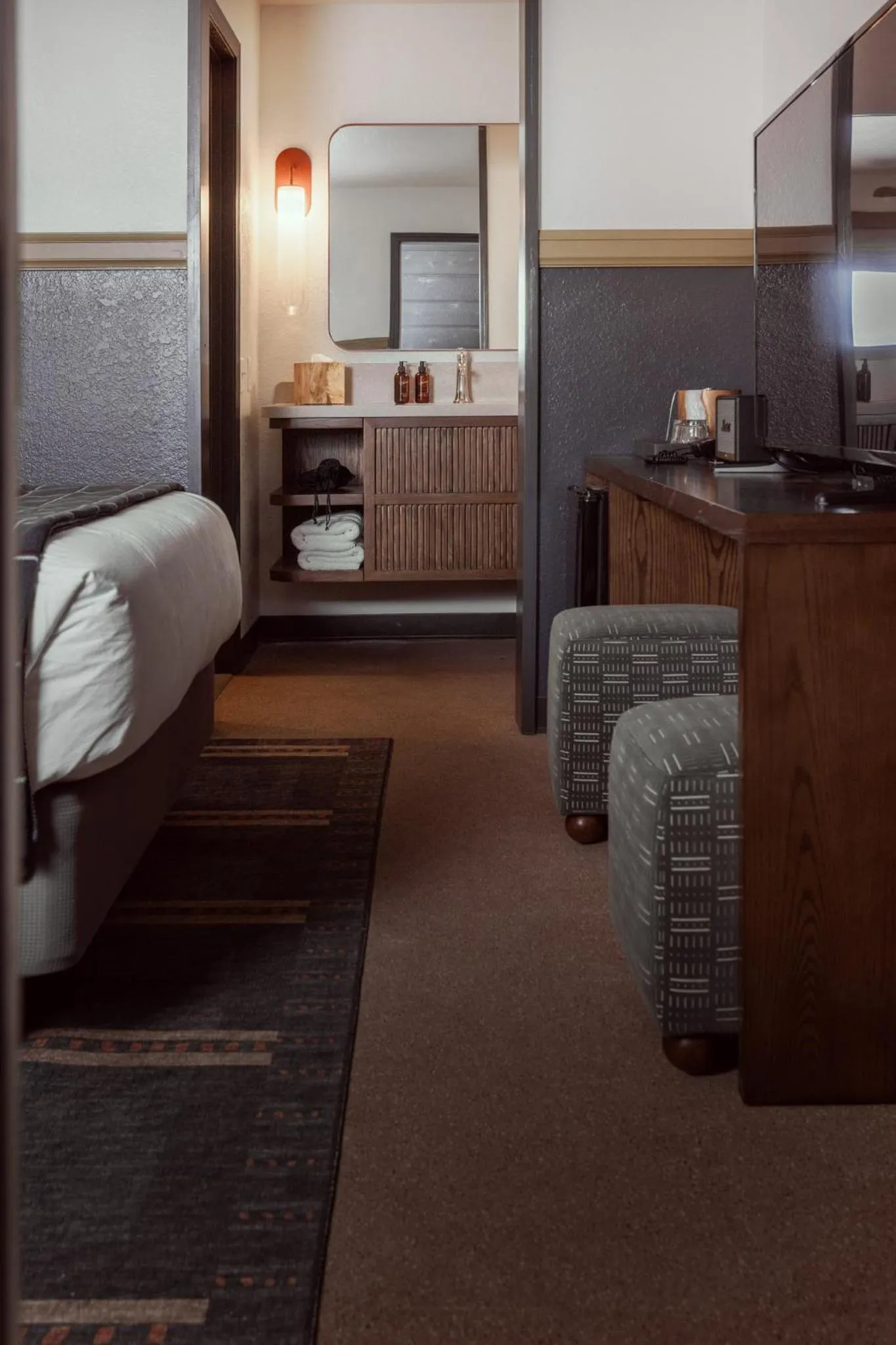 Bedroom, Bed in The Ozarker Lodge