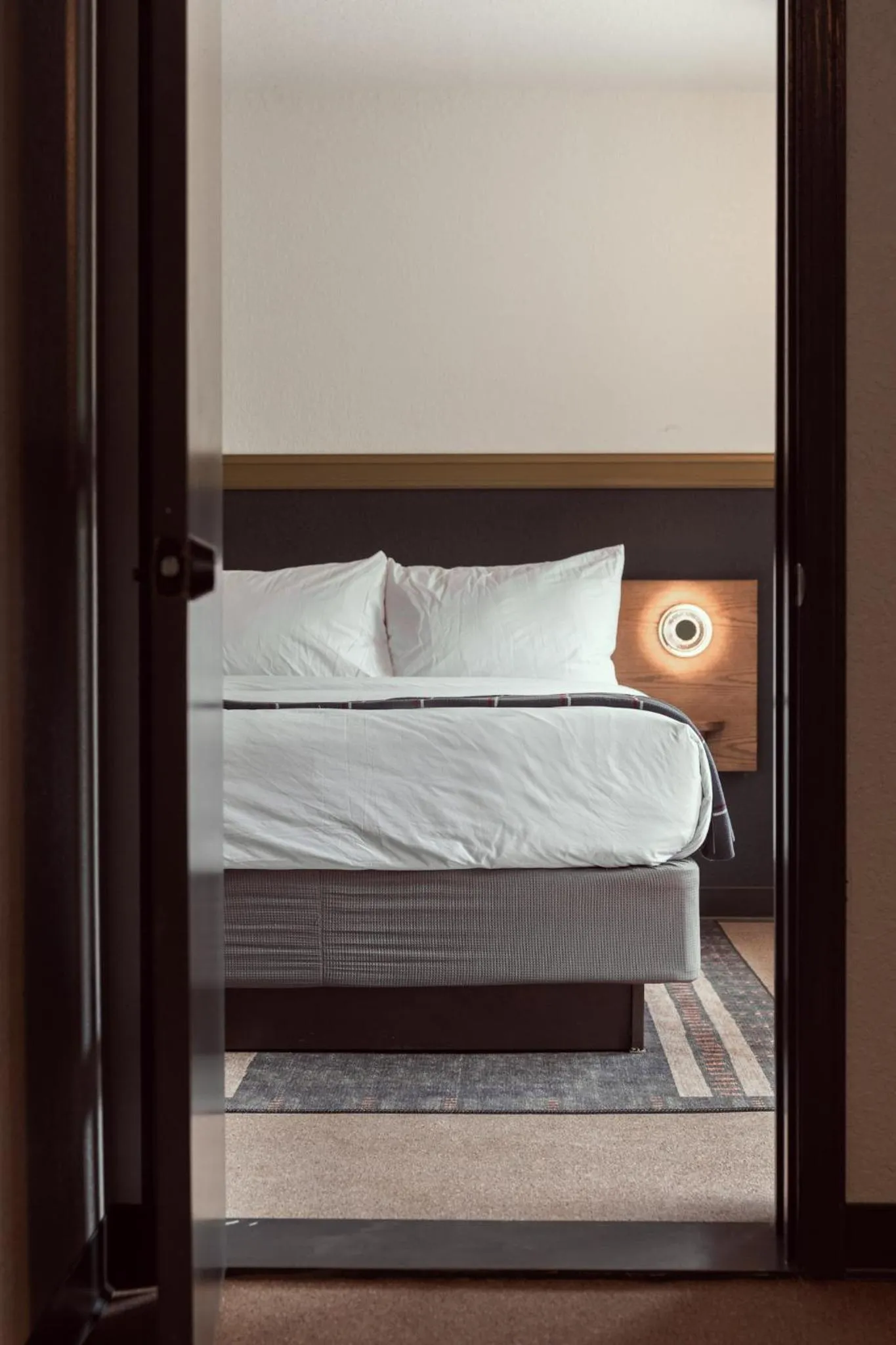 Bedroom, Bed in The Ozarker Lodge