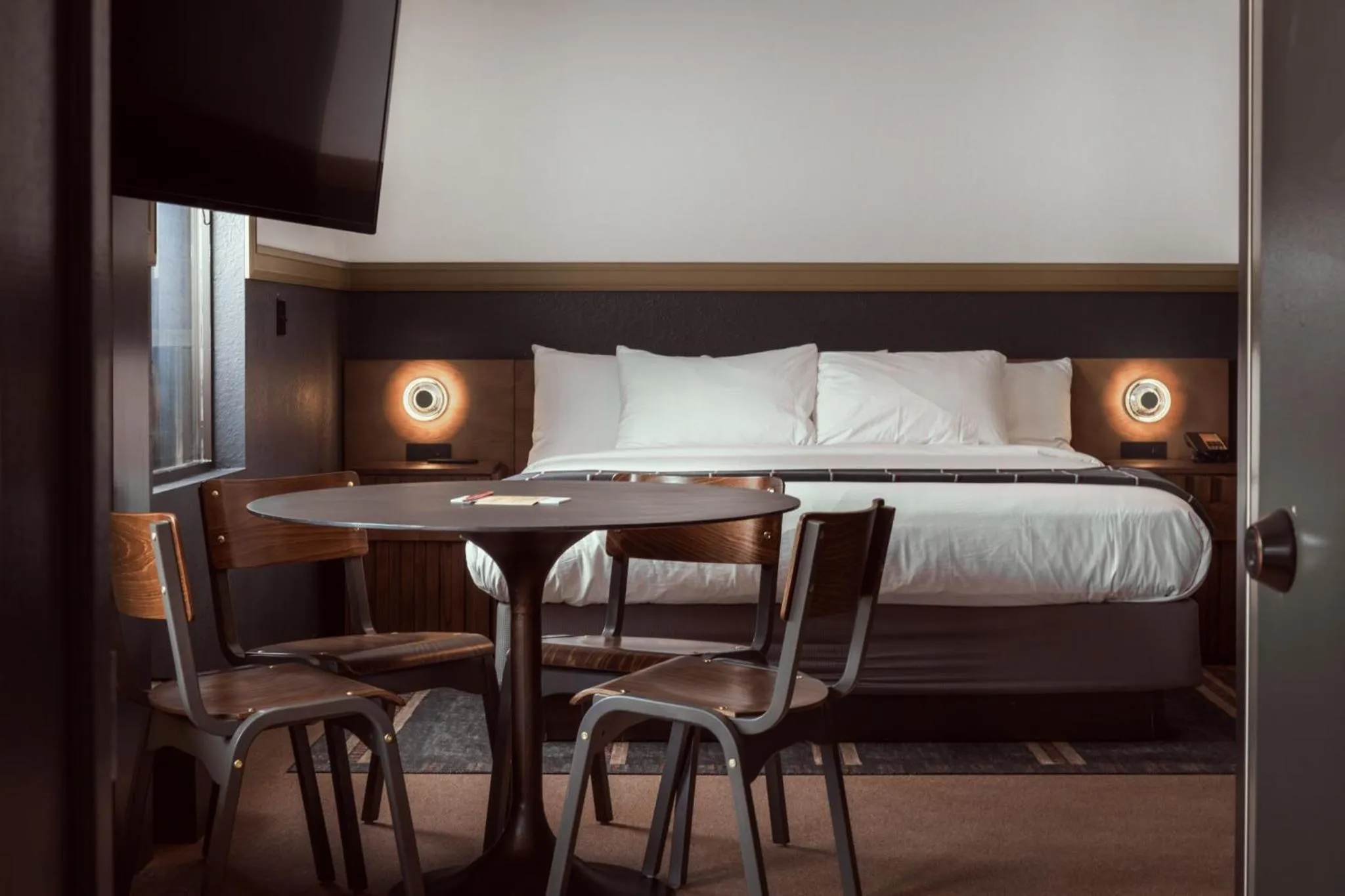 Bedroom, Bed in The Ozarker Lodge