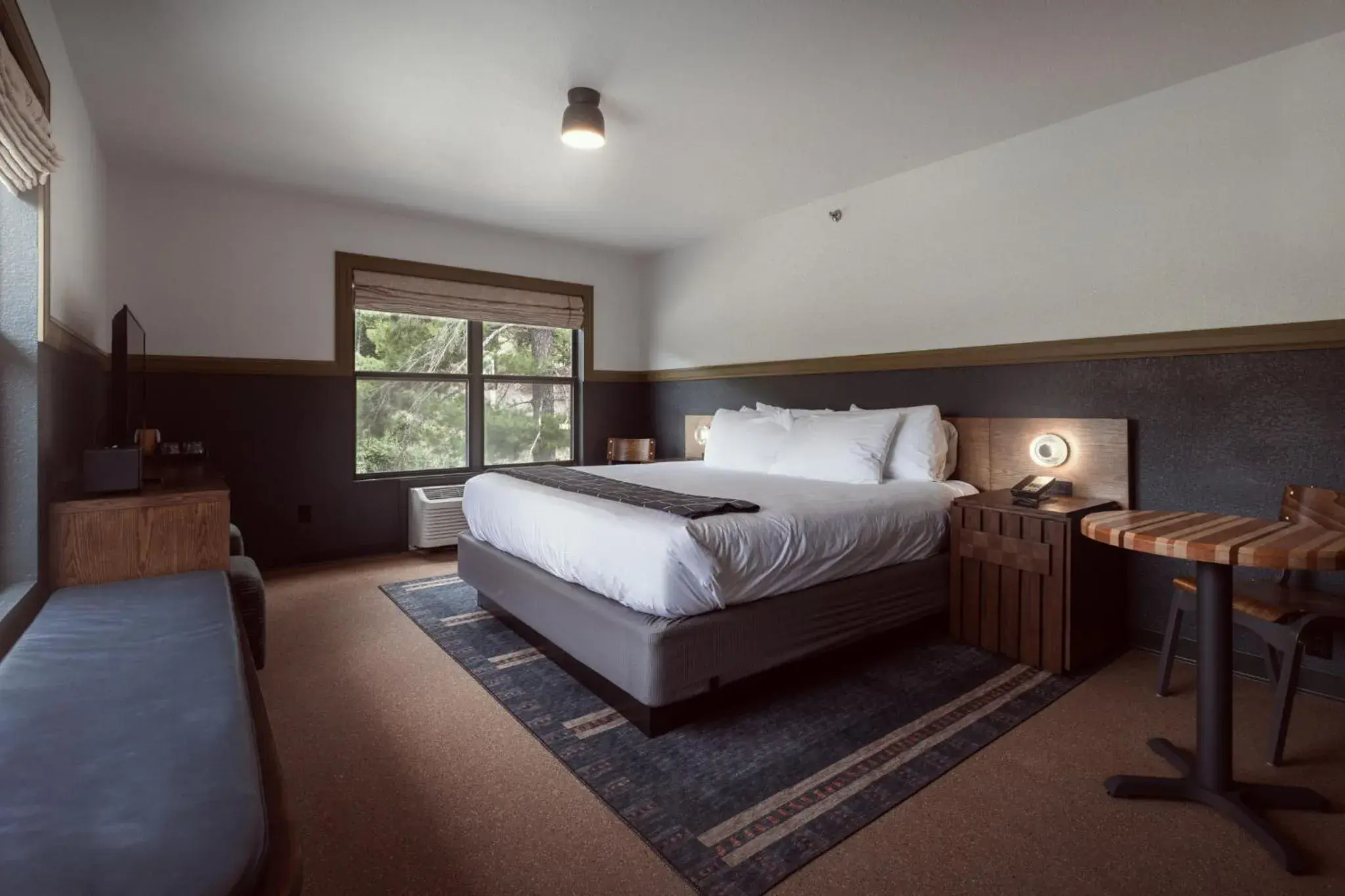 King Suite with Sofa Bed - High Floor in The Ozarker Lodge King Suite with Sofa Bed - High Floor in The Ozarker Lodge