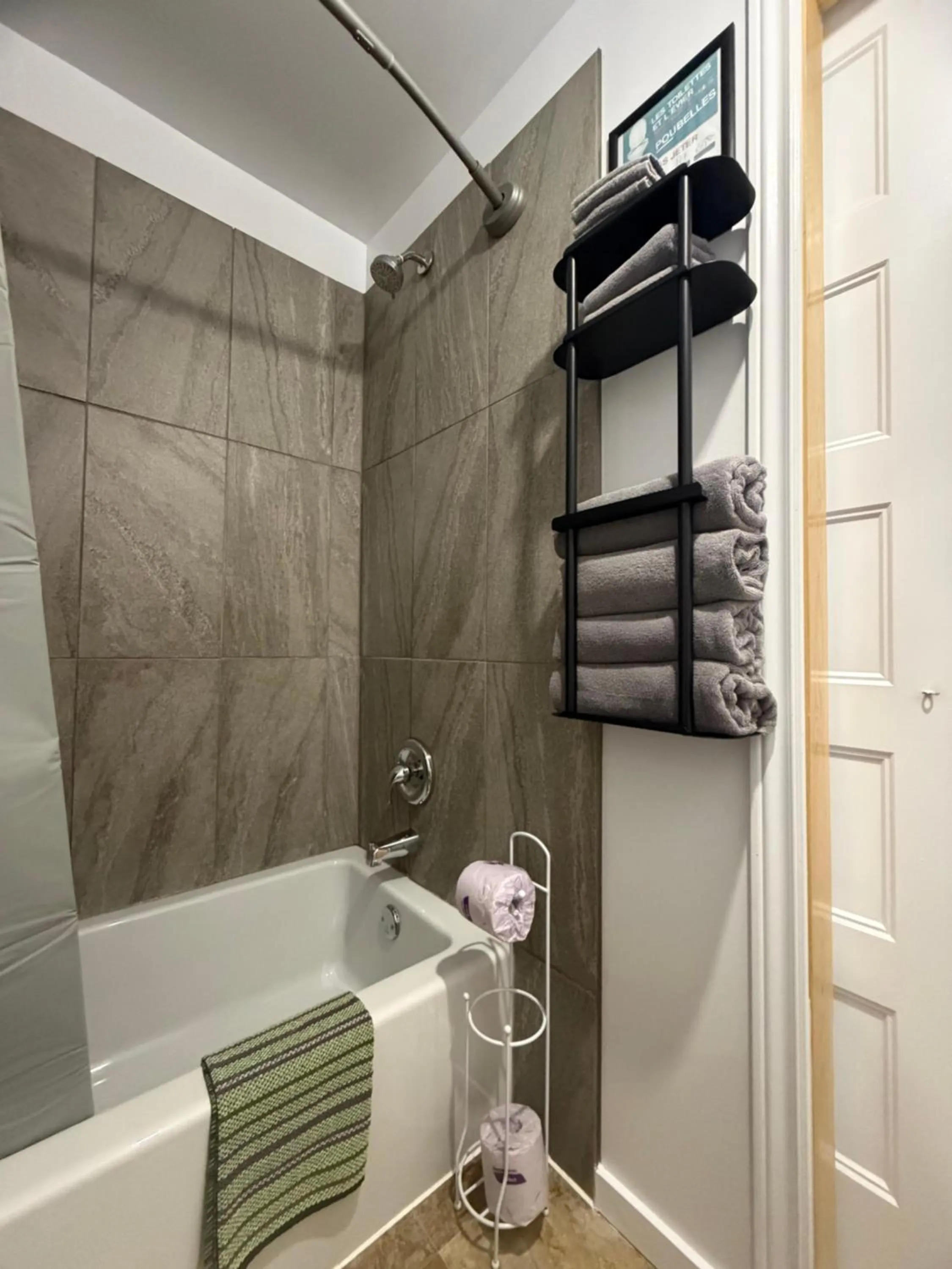 Bathroom in Les studios de la mer