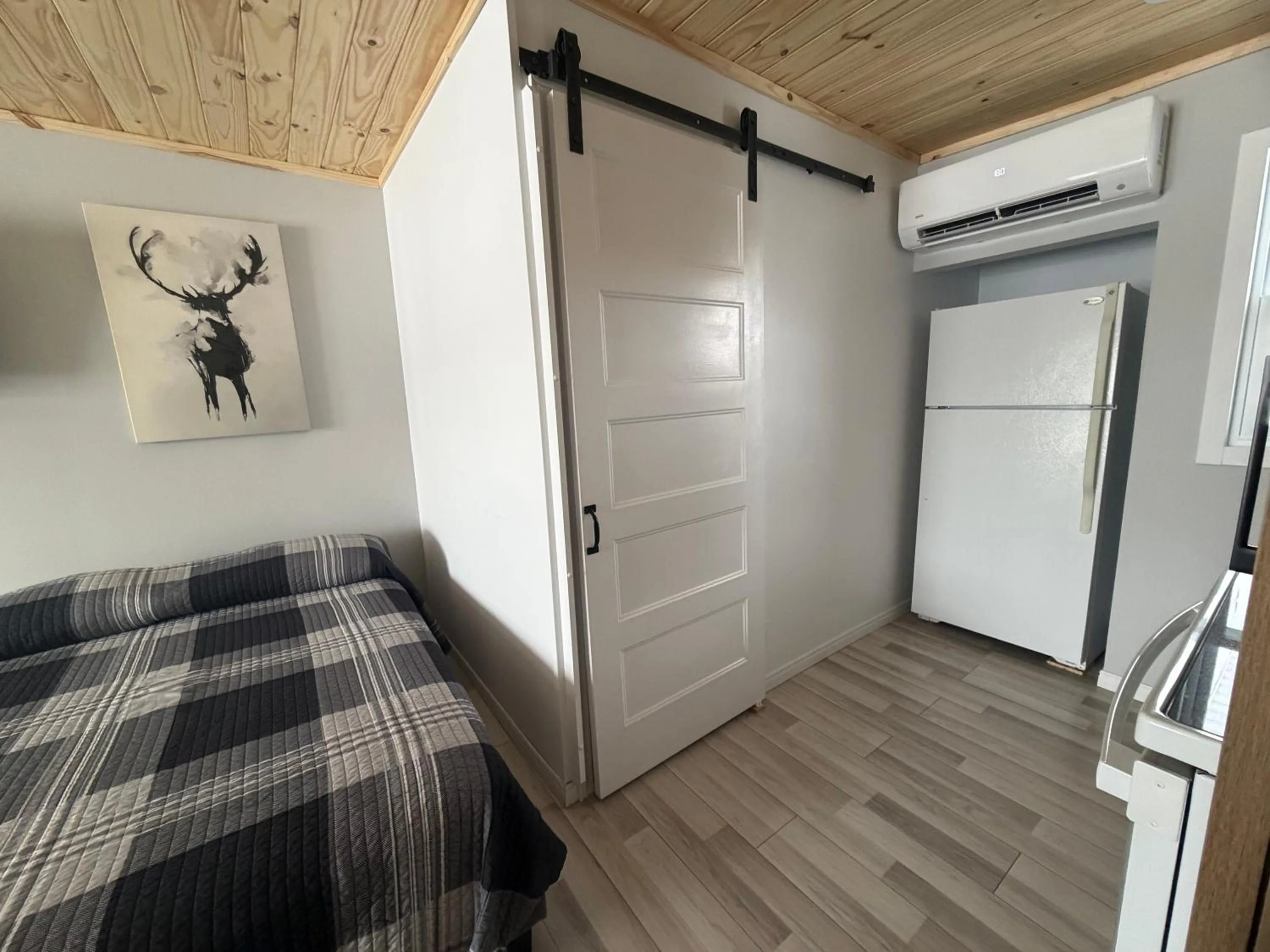 Bedroom, Bed in Les studios de la mer