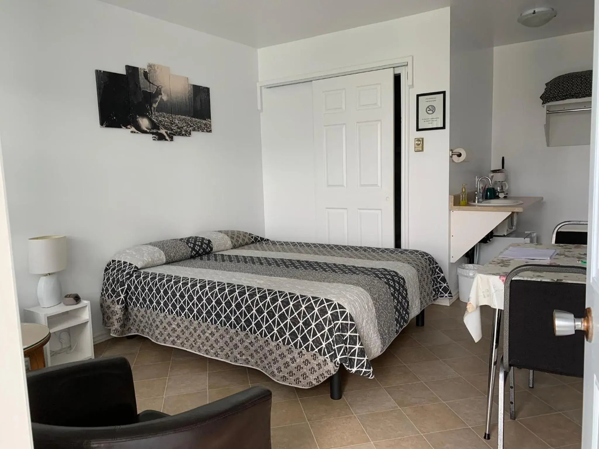 Double Room with Sea View in Les studios de la mer Double Room with Sea View in Les studios de la mer