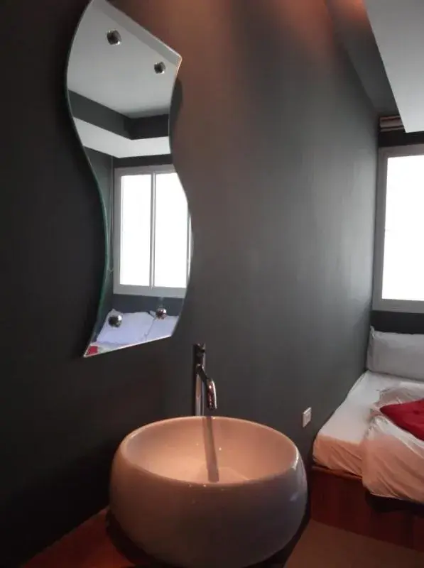 Bed in Marina Residence Bed in Marina Residence