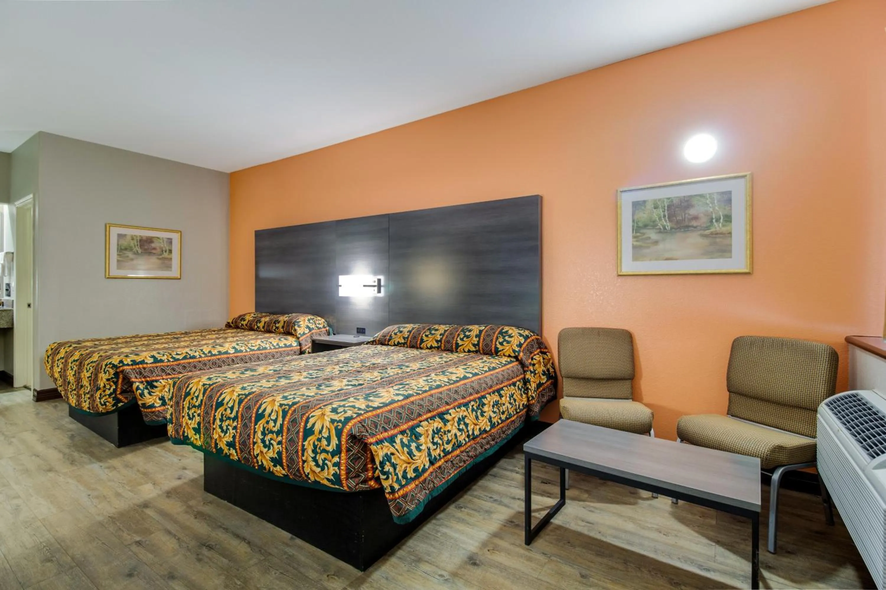 Executive Inn & Suites