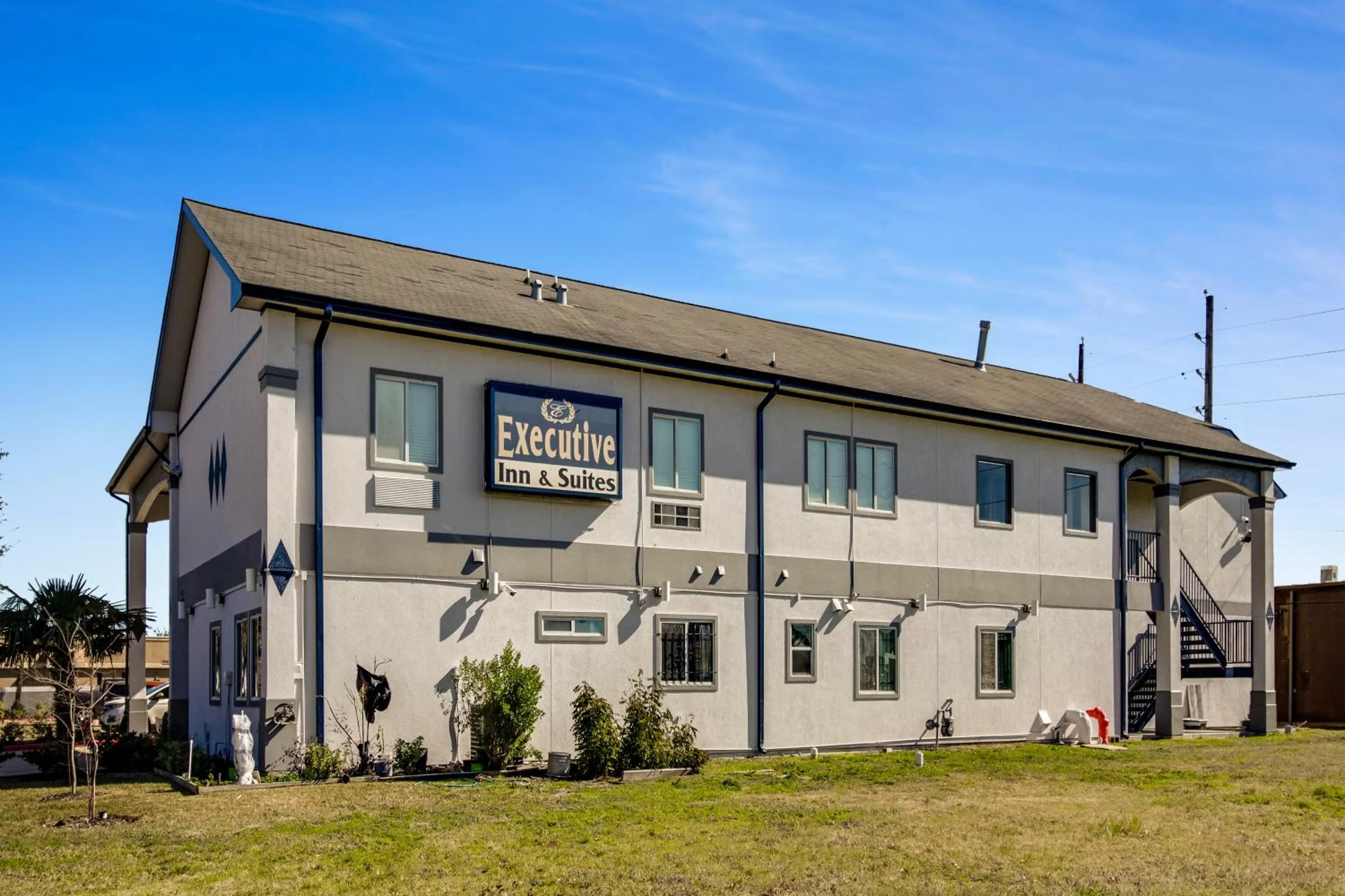 Property Building in Executive Inn & Suites