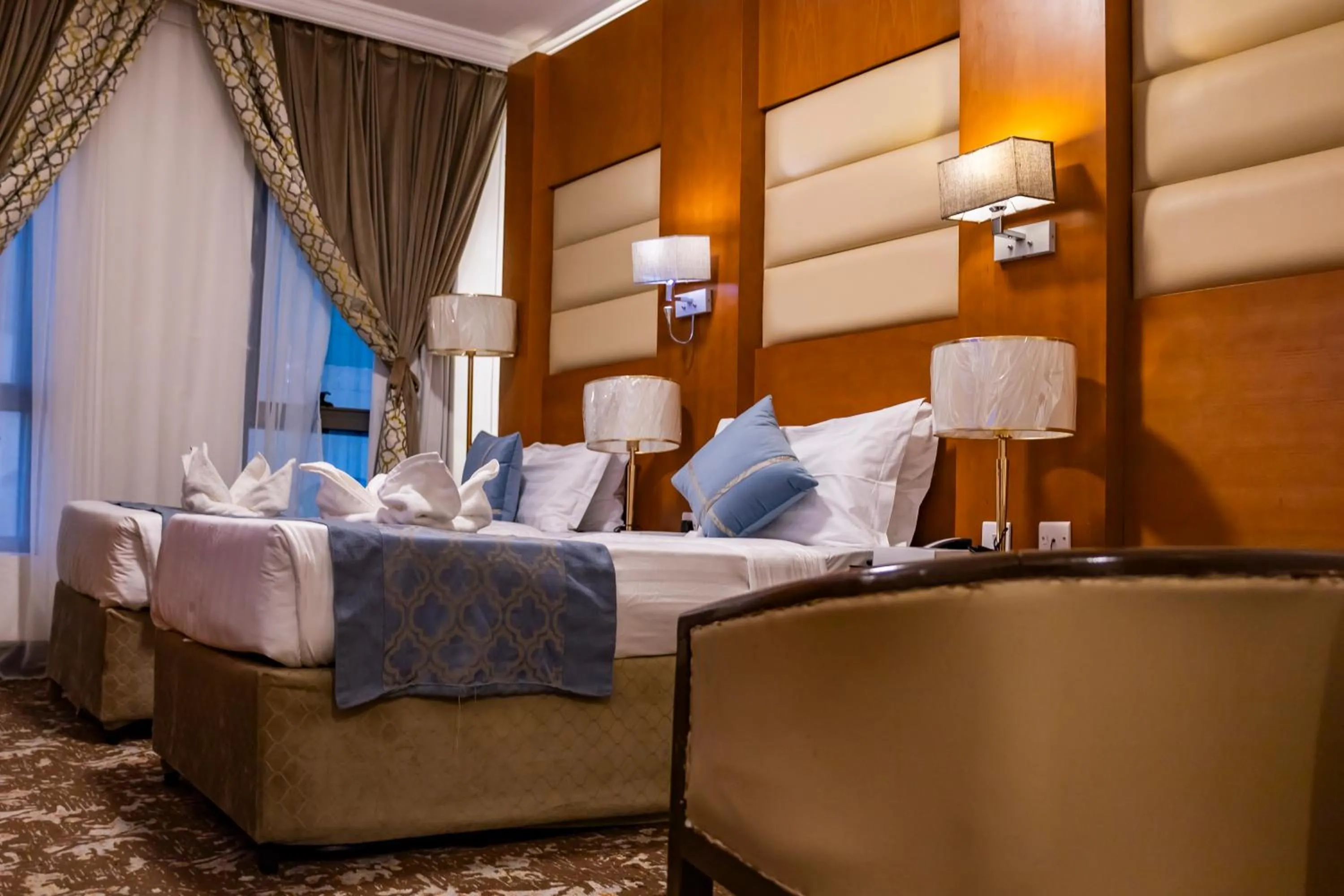 Standard Twin Room in Zowar Alalami Hotel فندق زوار العالمي