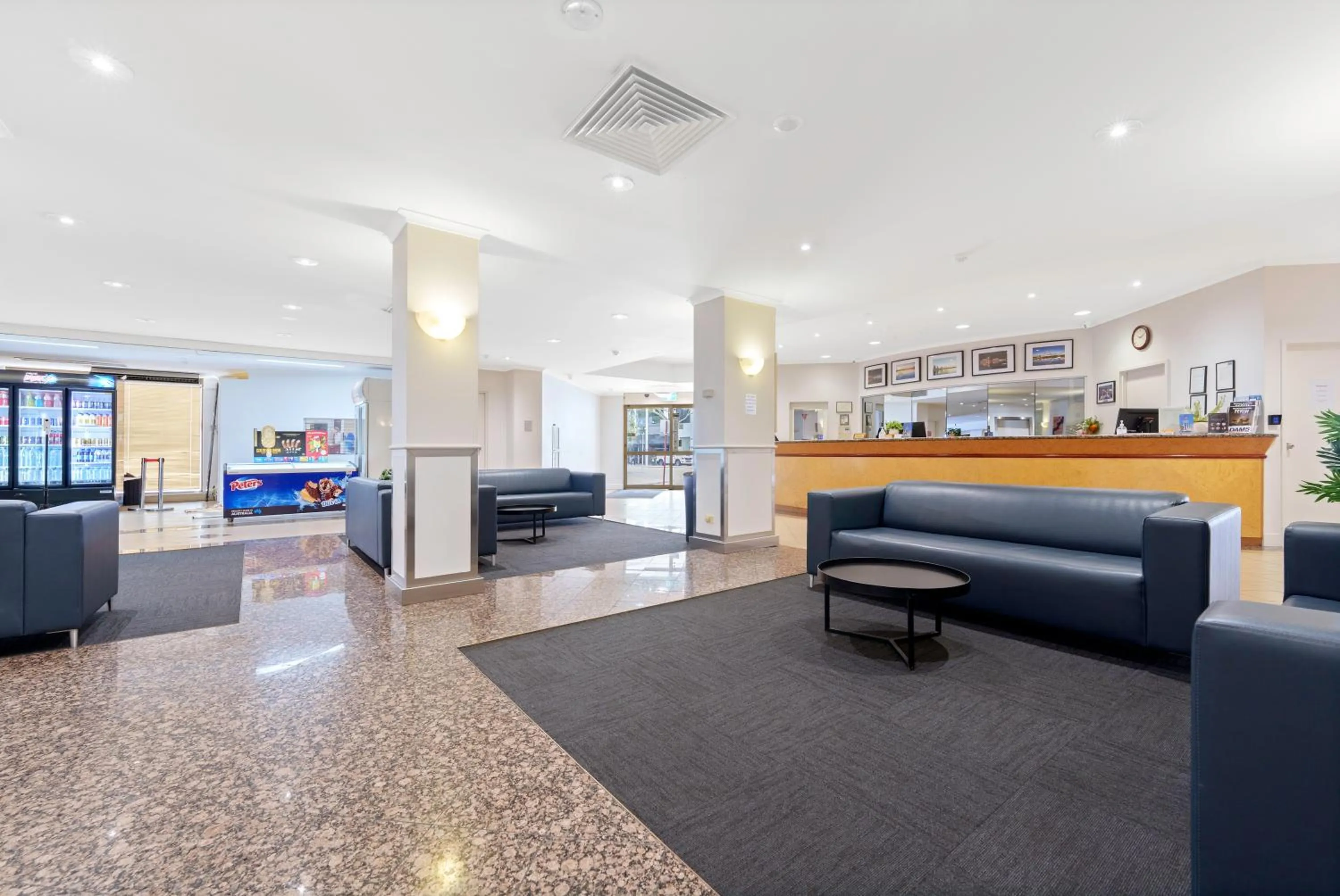 Lobby or reception in Comfort Inn & Suites Goodearth Perth