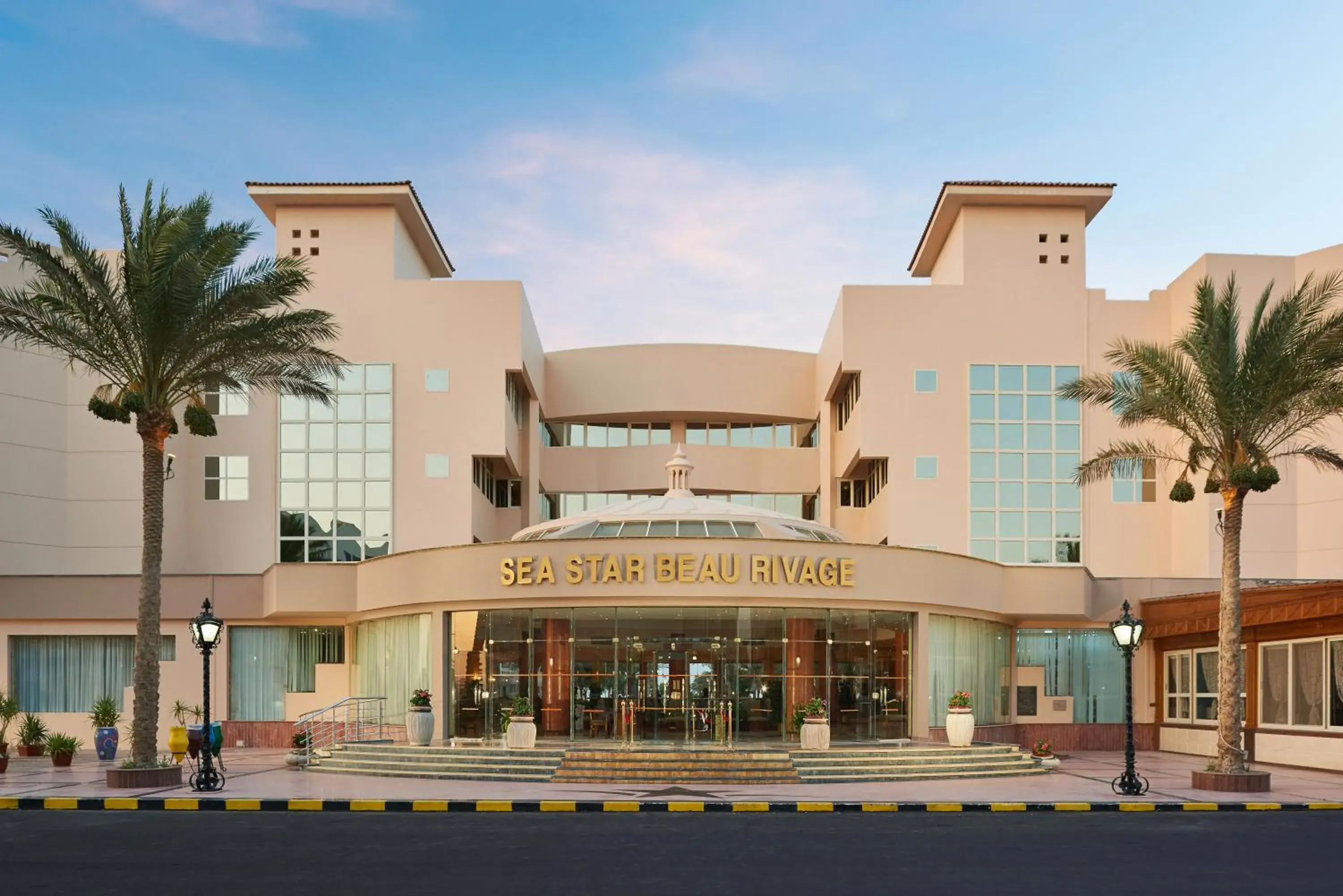 Property building in Sea Star Beau Rivage Hotel Property building in Sea Star Beau Rivage Hotel