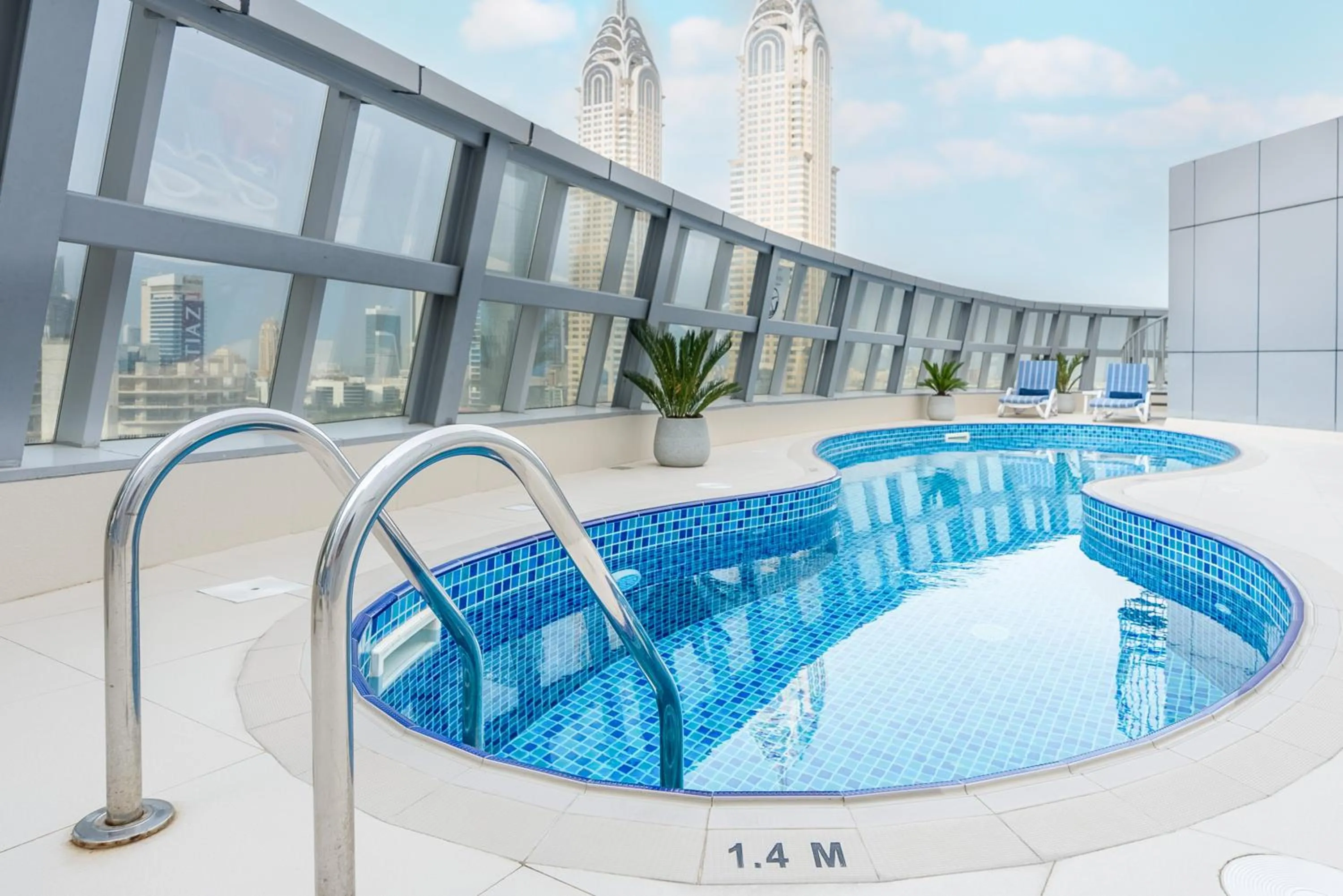 Swimming pool in Citadines Metro Central Dubai
