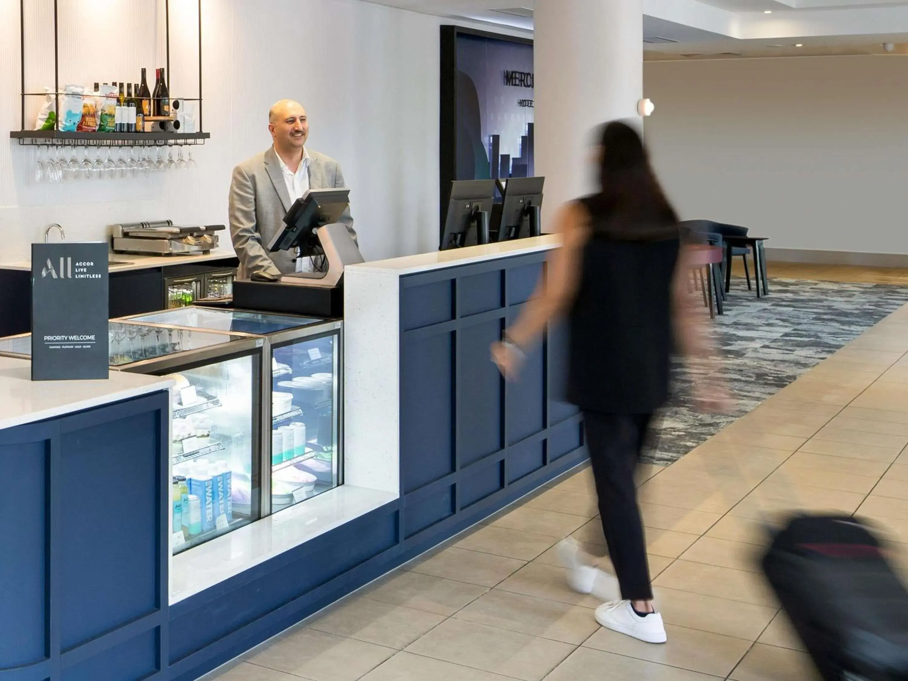 Restaurant/places to eat in Mercure Brisbane Garden City Restaurant/places to eat in Mercure Brisbane Garden City