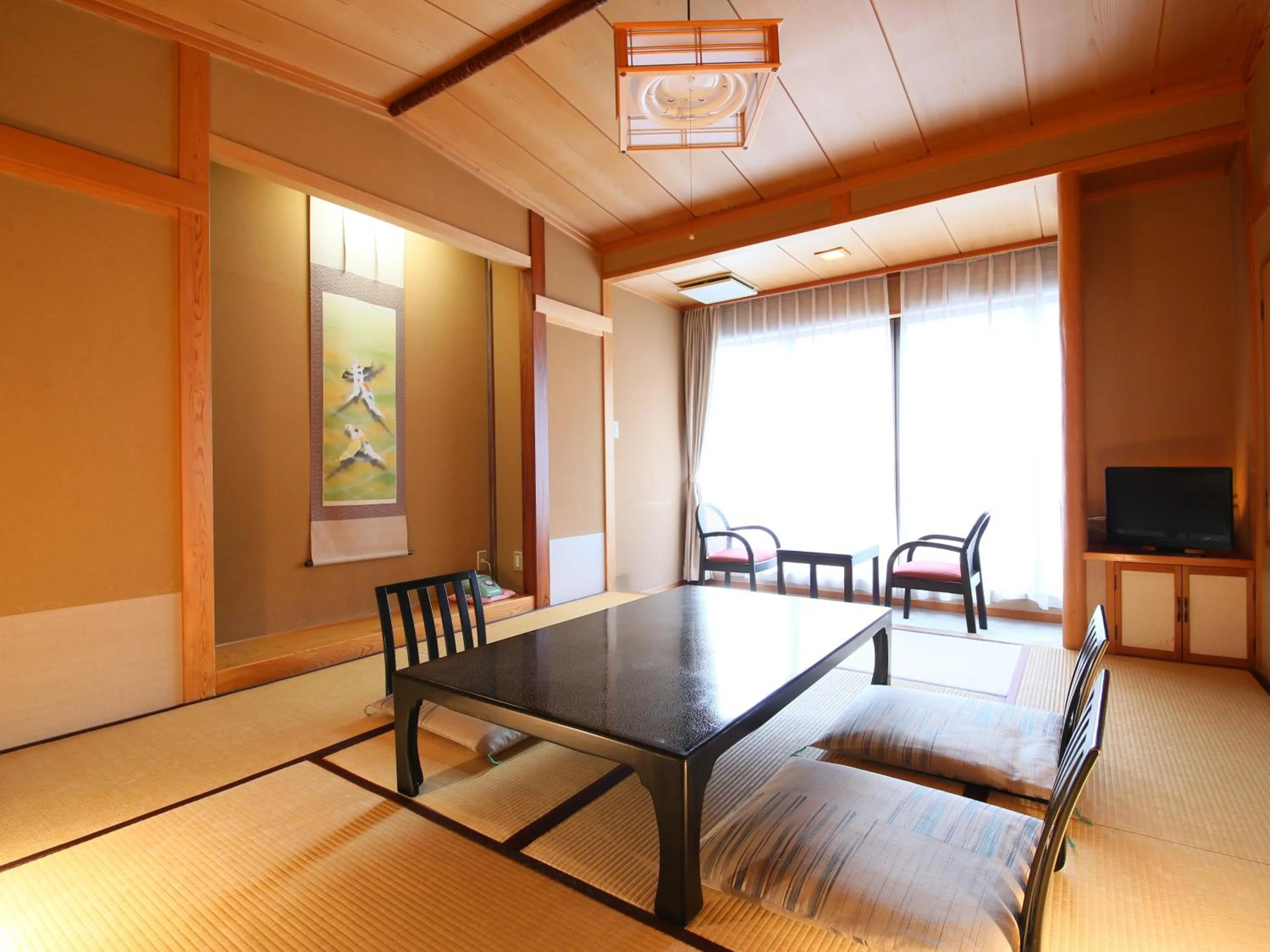 Photo of the whole room in Ogiwarakan