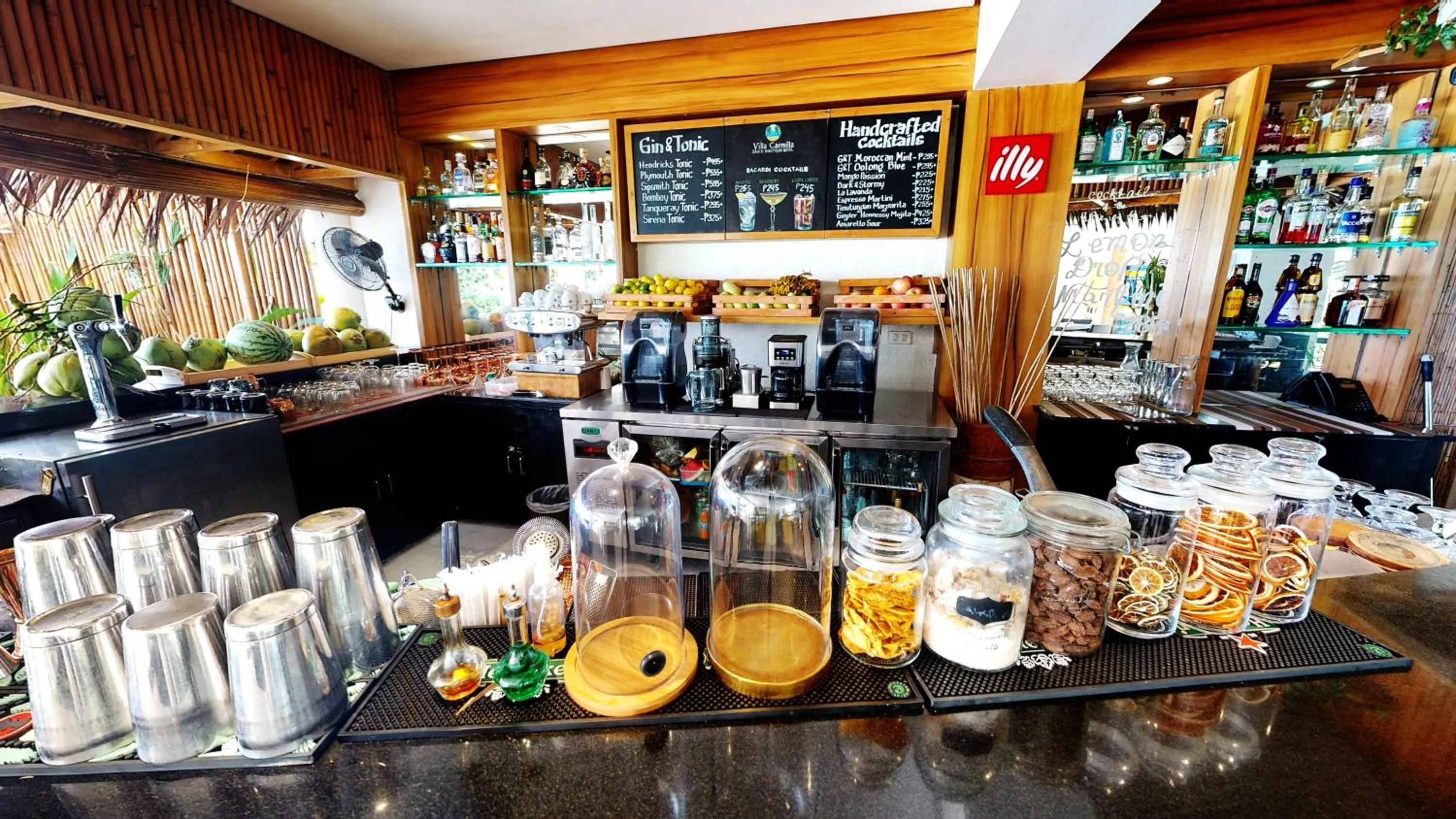 Restaurant/places to eat in Villa Caemilla Beach Boutique Hotel