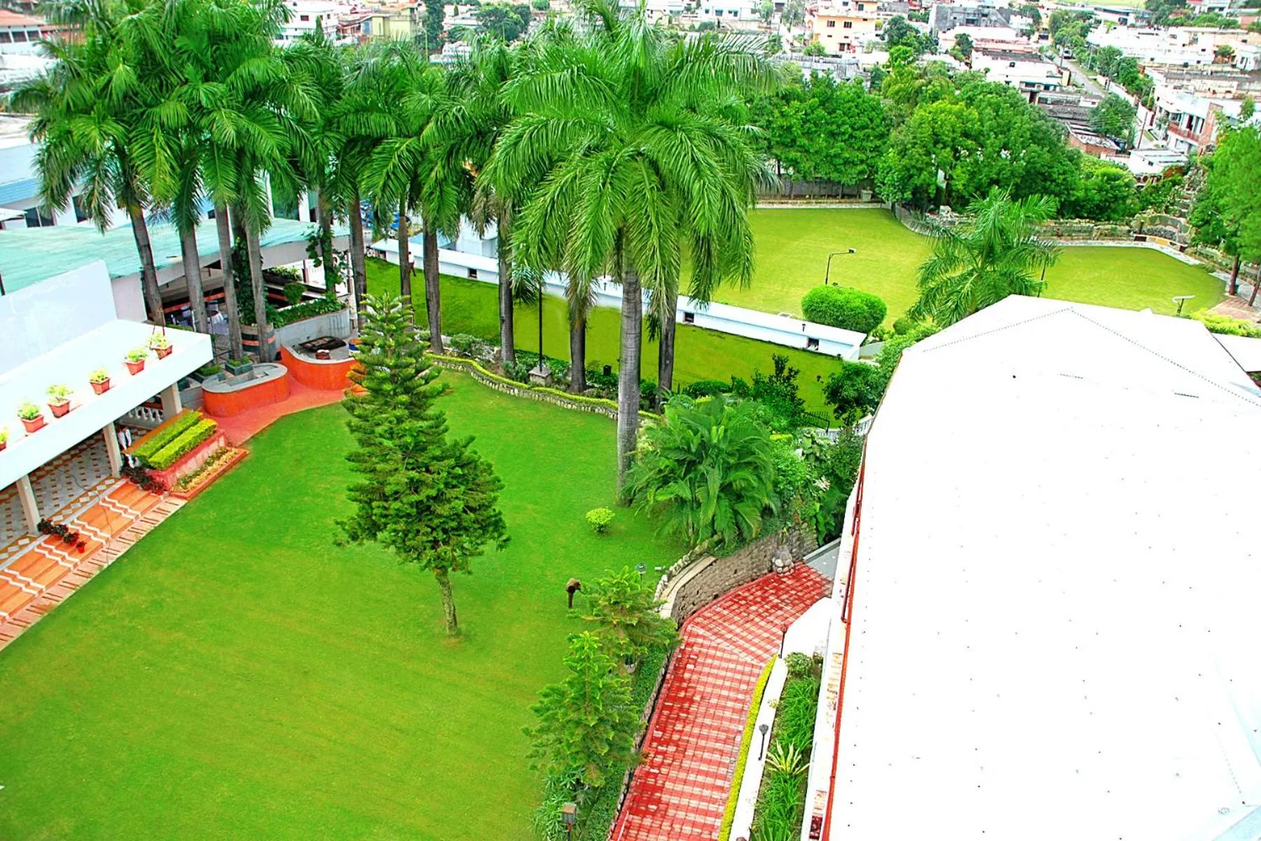 Garden in Hotel Madhuban