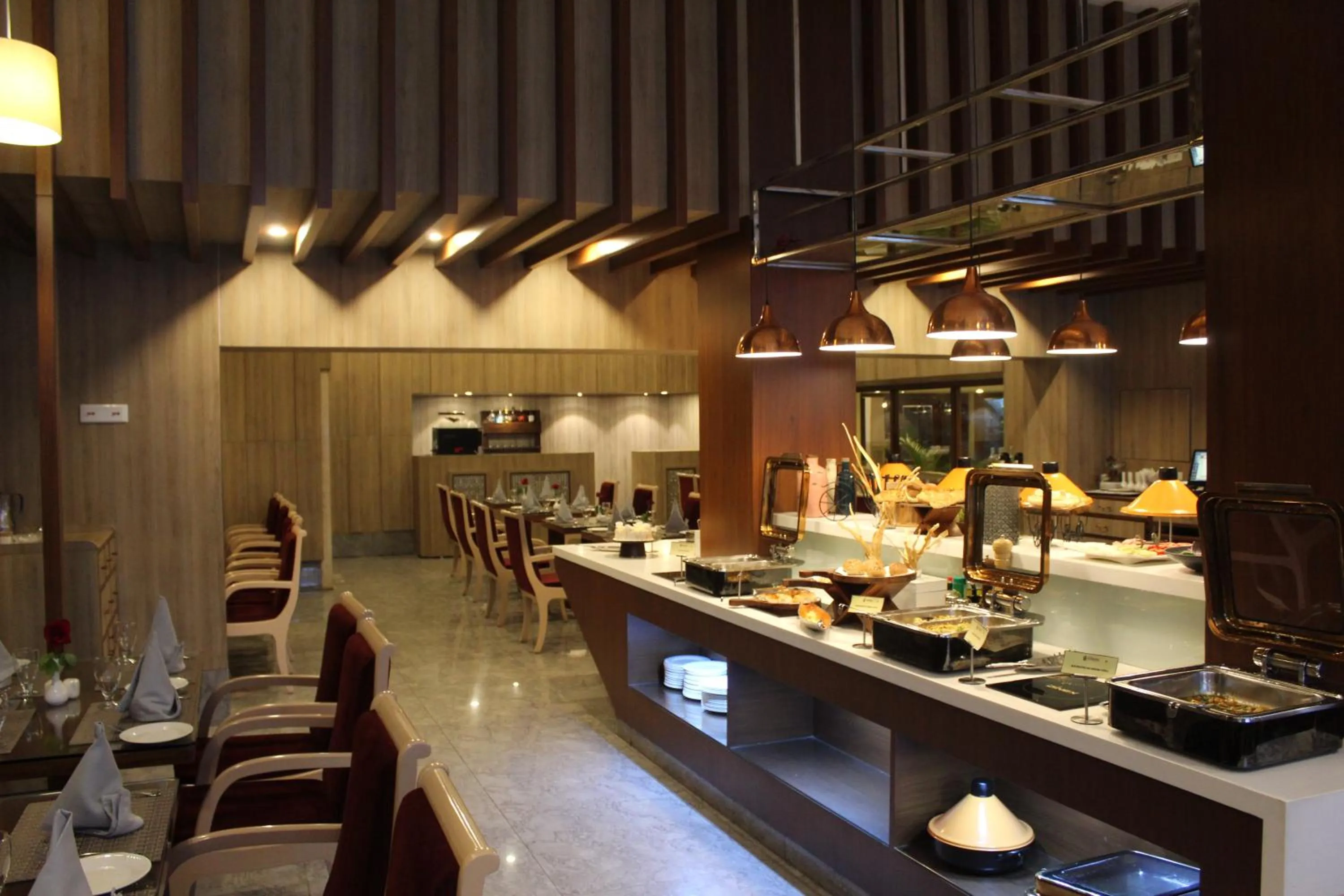 Restaurant/places to eat in Hotel Madhuban