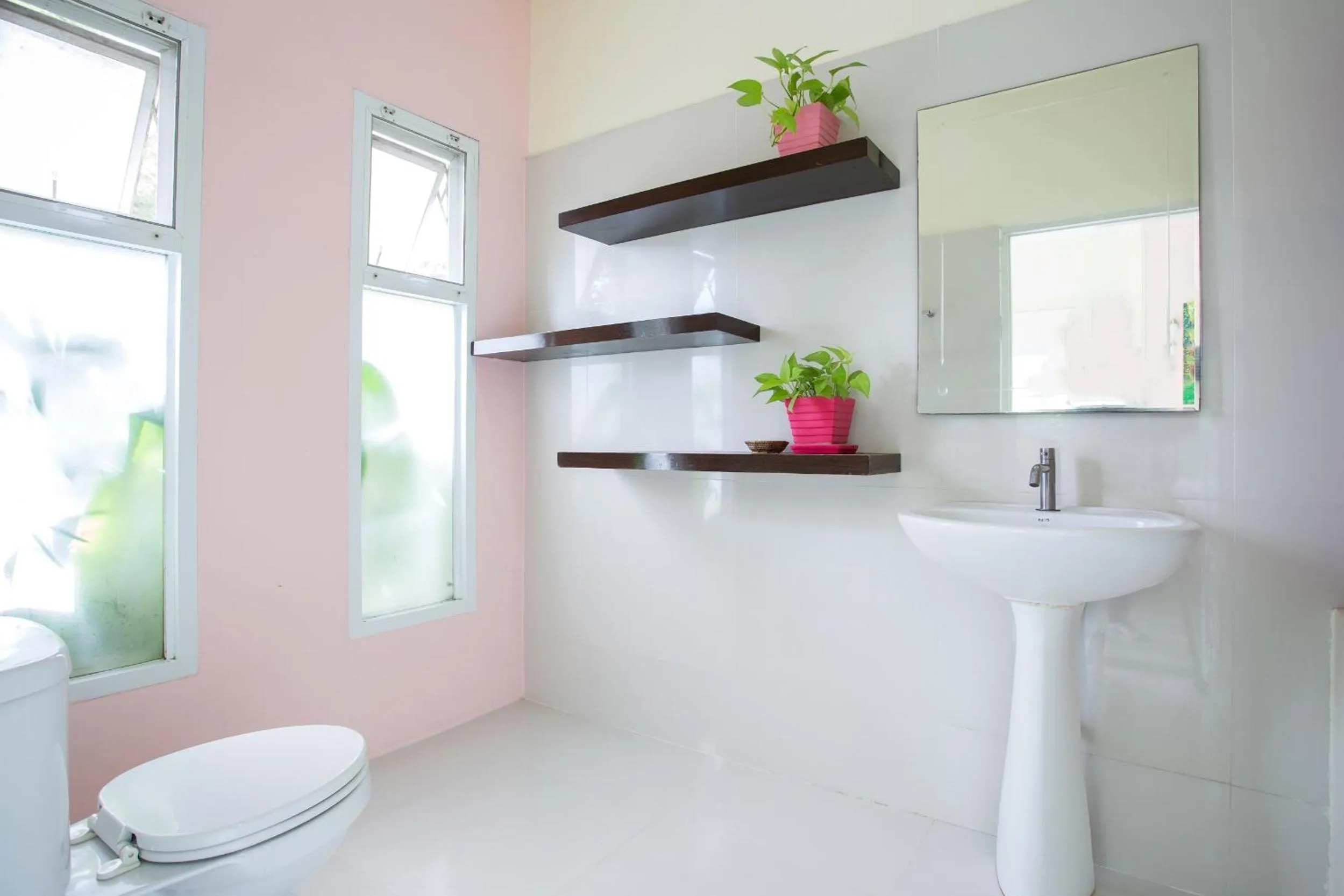 Toilet in Watermill Resort