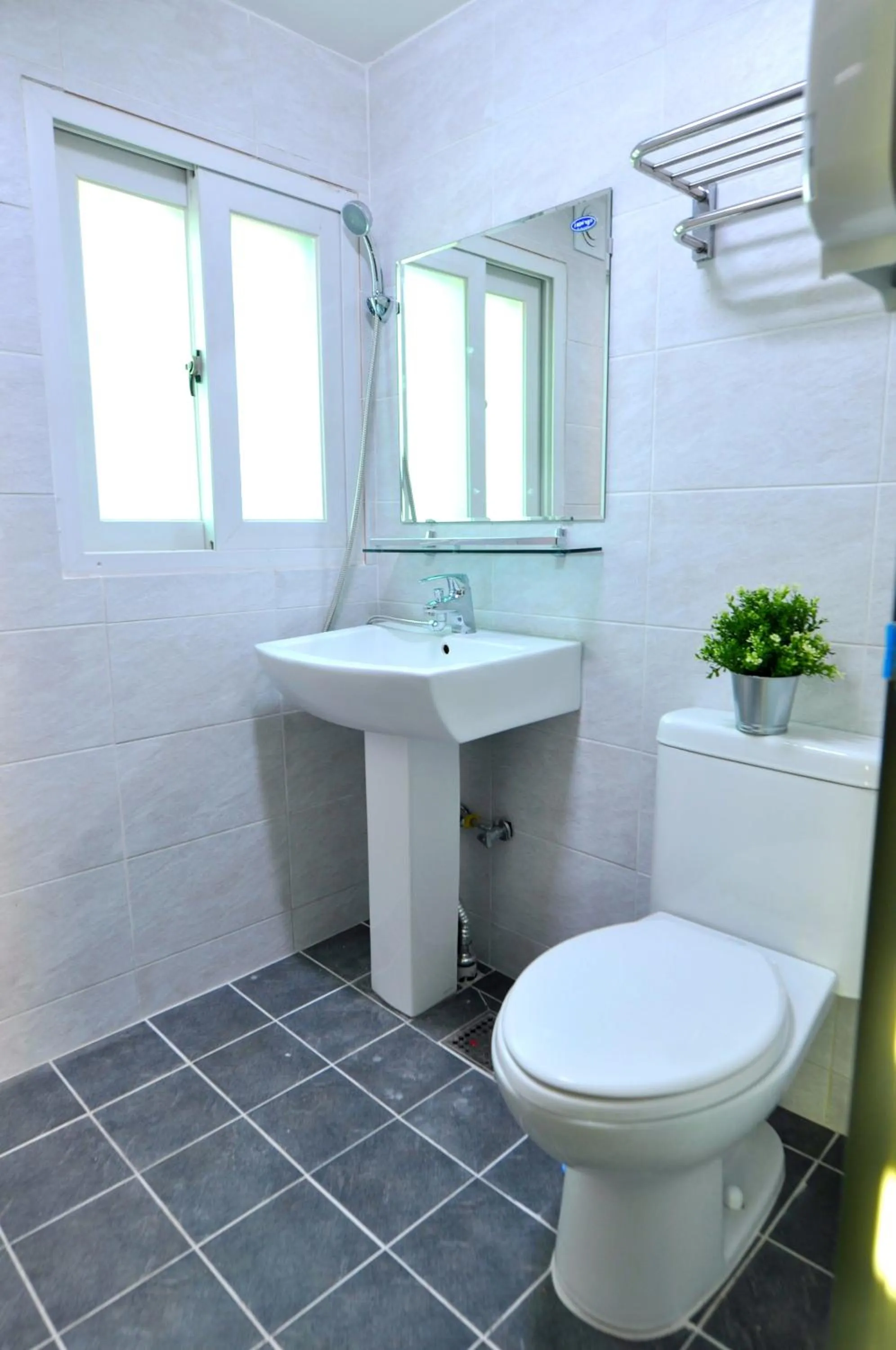 Bathroom in OYO Hostel Dongdaemun1