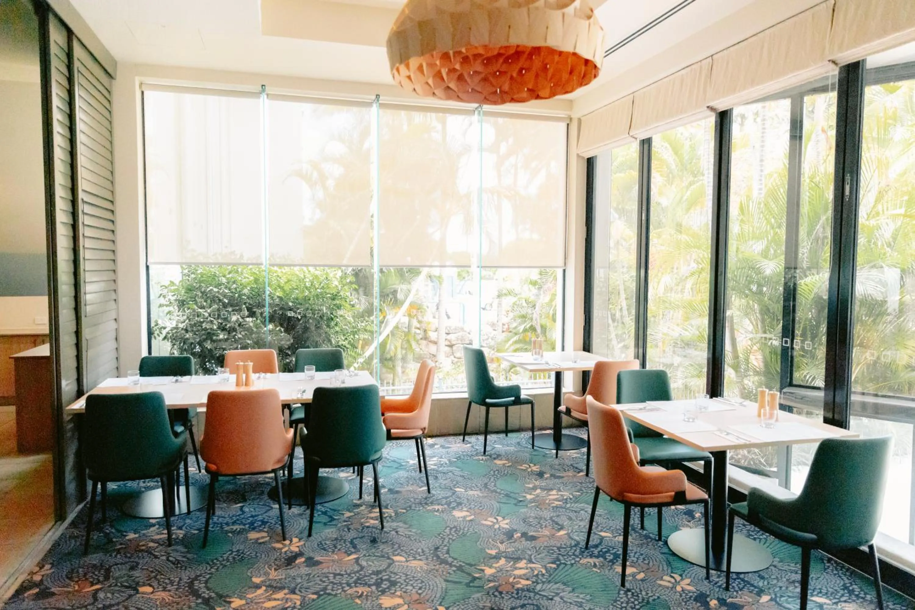 Restaurant/places to eat in Mercure Gold Coast Resort