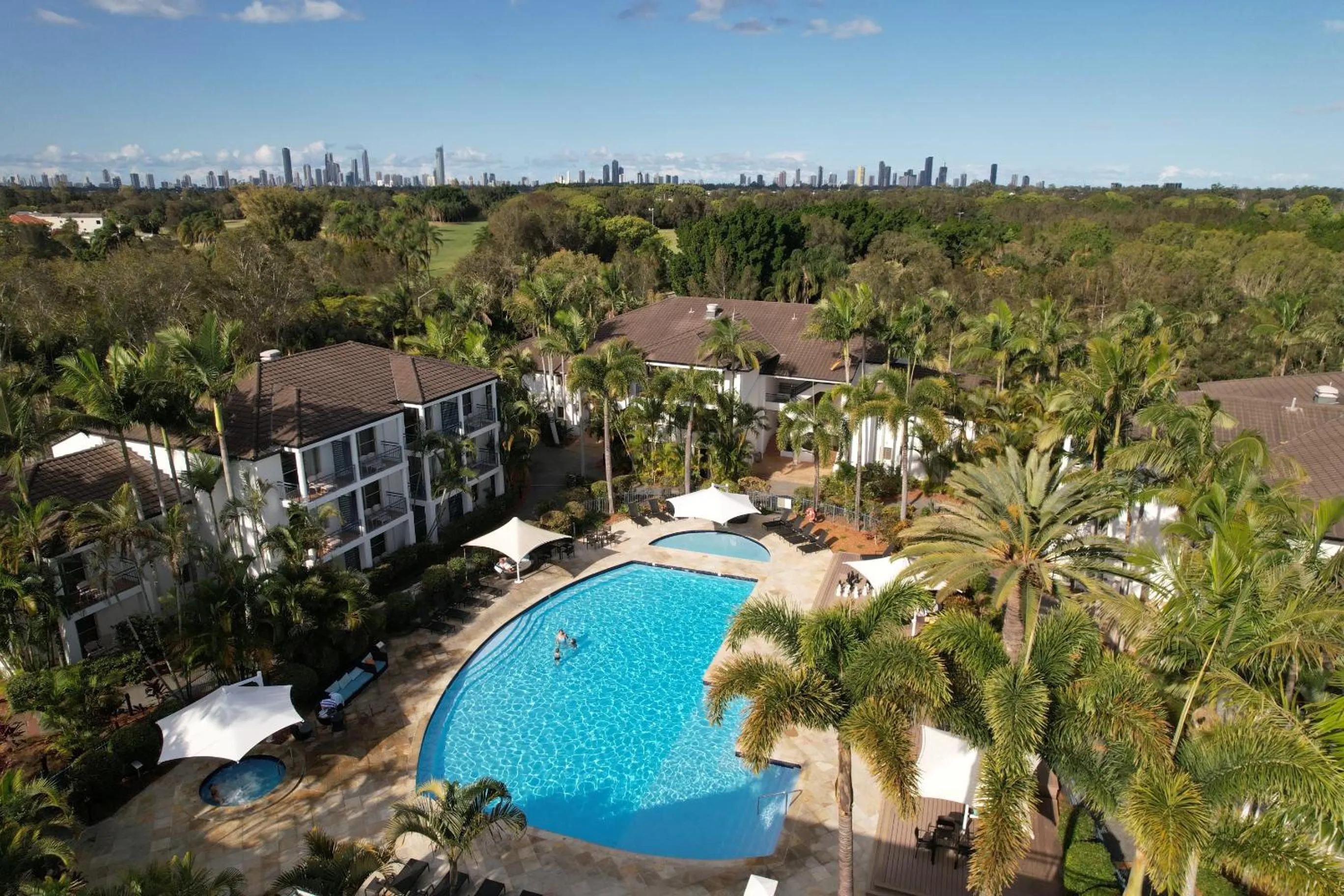 Swimming pool in Mercure Gold Coast Resort