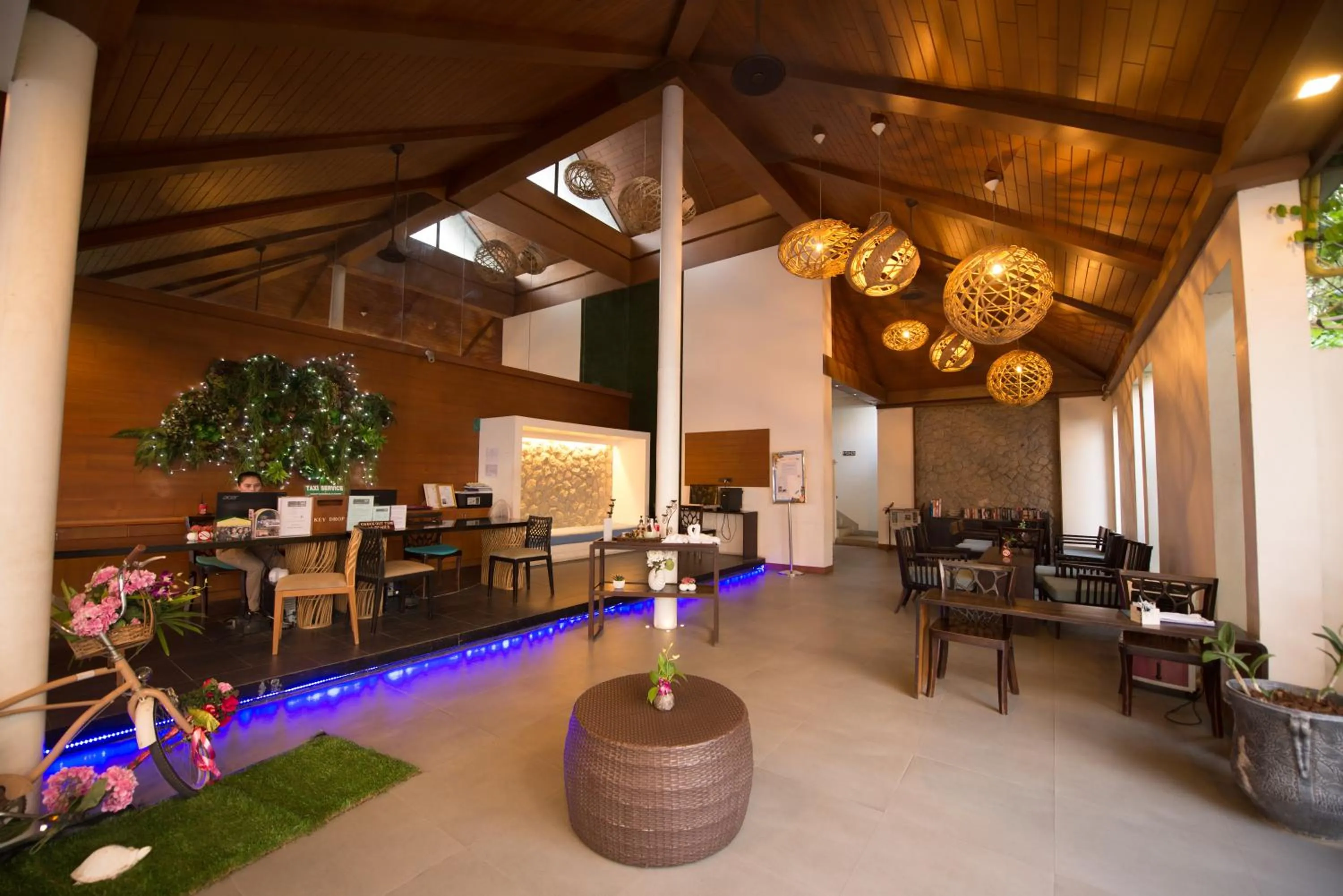 Lobby or reception in The Viridian Resort Patong