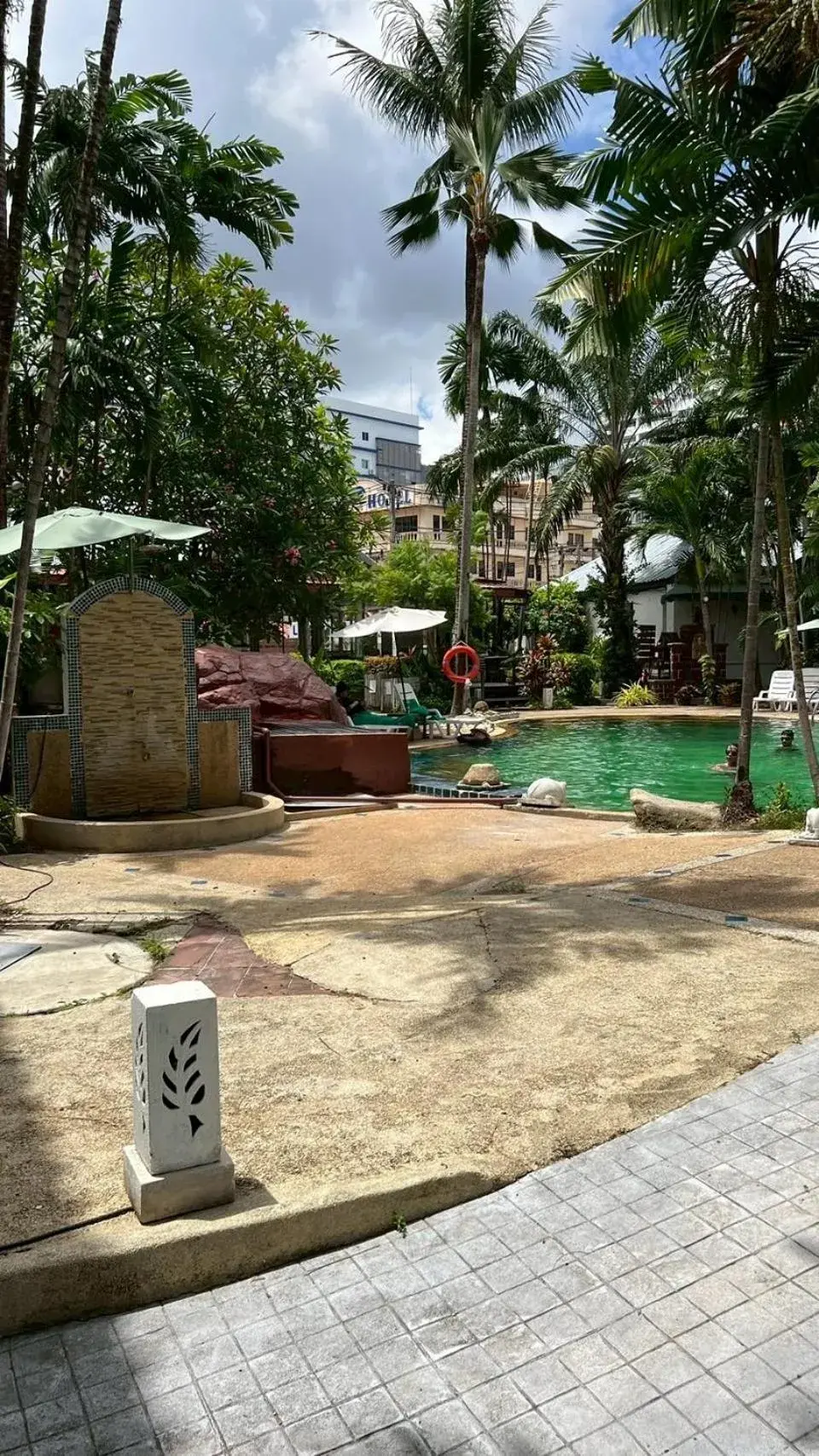Inner courtyard view in The Viridian Resort - SHA Plus Inner courtyard view in The Viridian Resort - SHA Plus