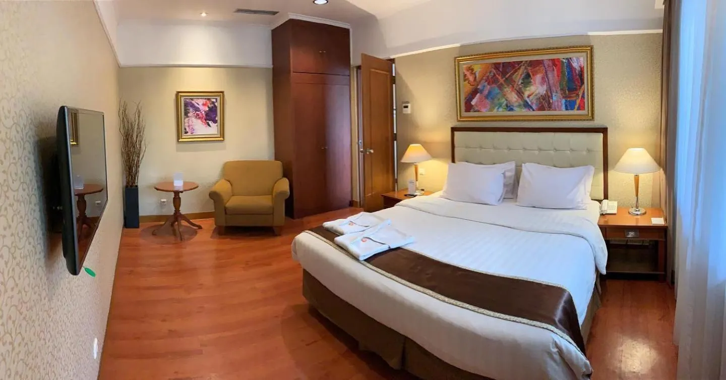 Bedroom in Hotel Salak The Heritage Bogor
